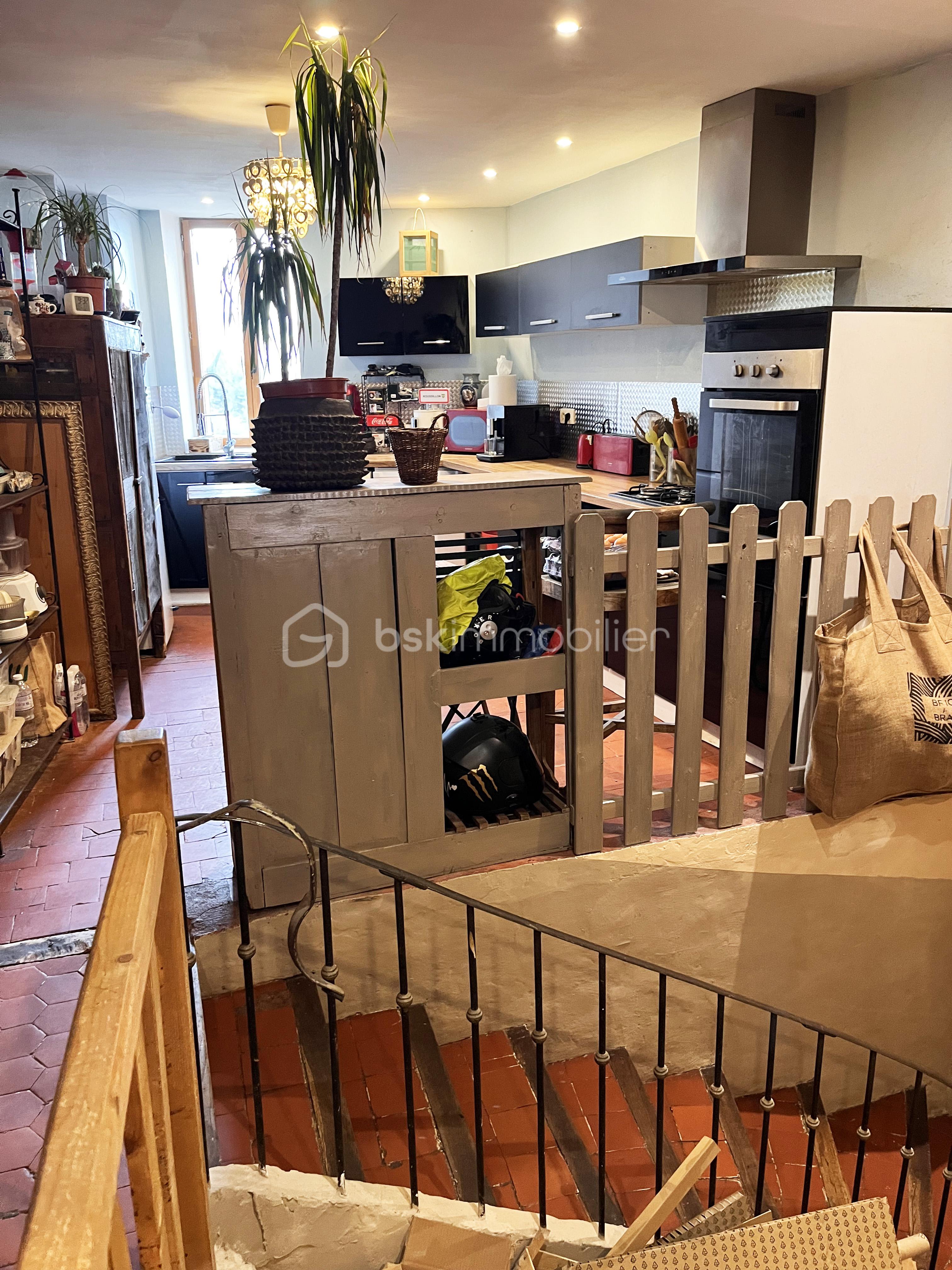 CUISINE-ESCALIER.jpg