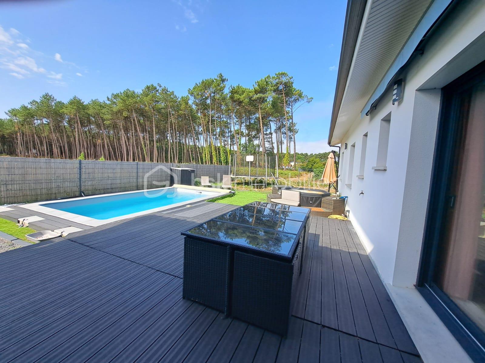 Maison contemporaine de 133 m² - IMG-20250811-WA0006.jpg