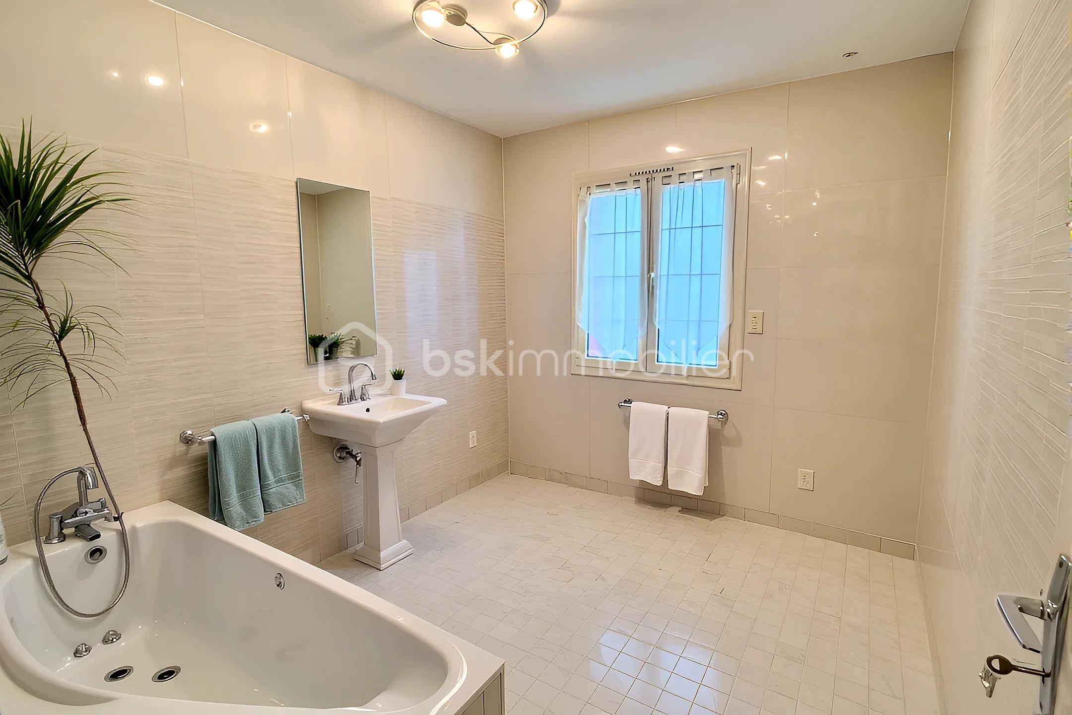 Maison traditionnelle de 82 m² - salle de bain avec IA.jpeg