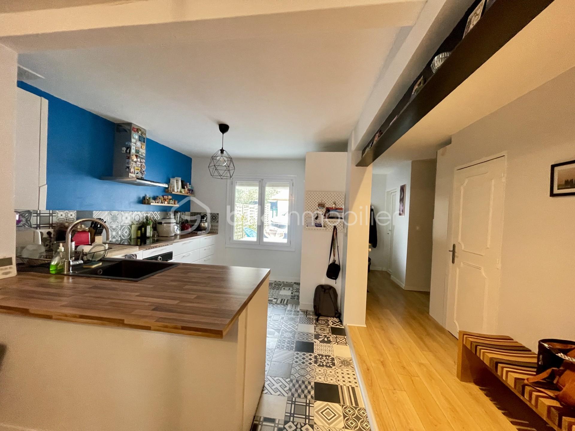 Maison de 96 m² - entree cuisine.jpg