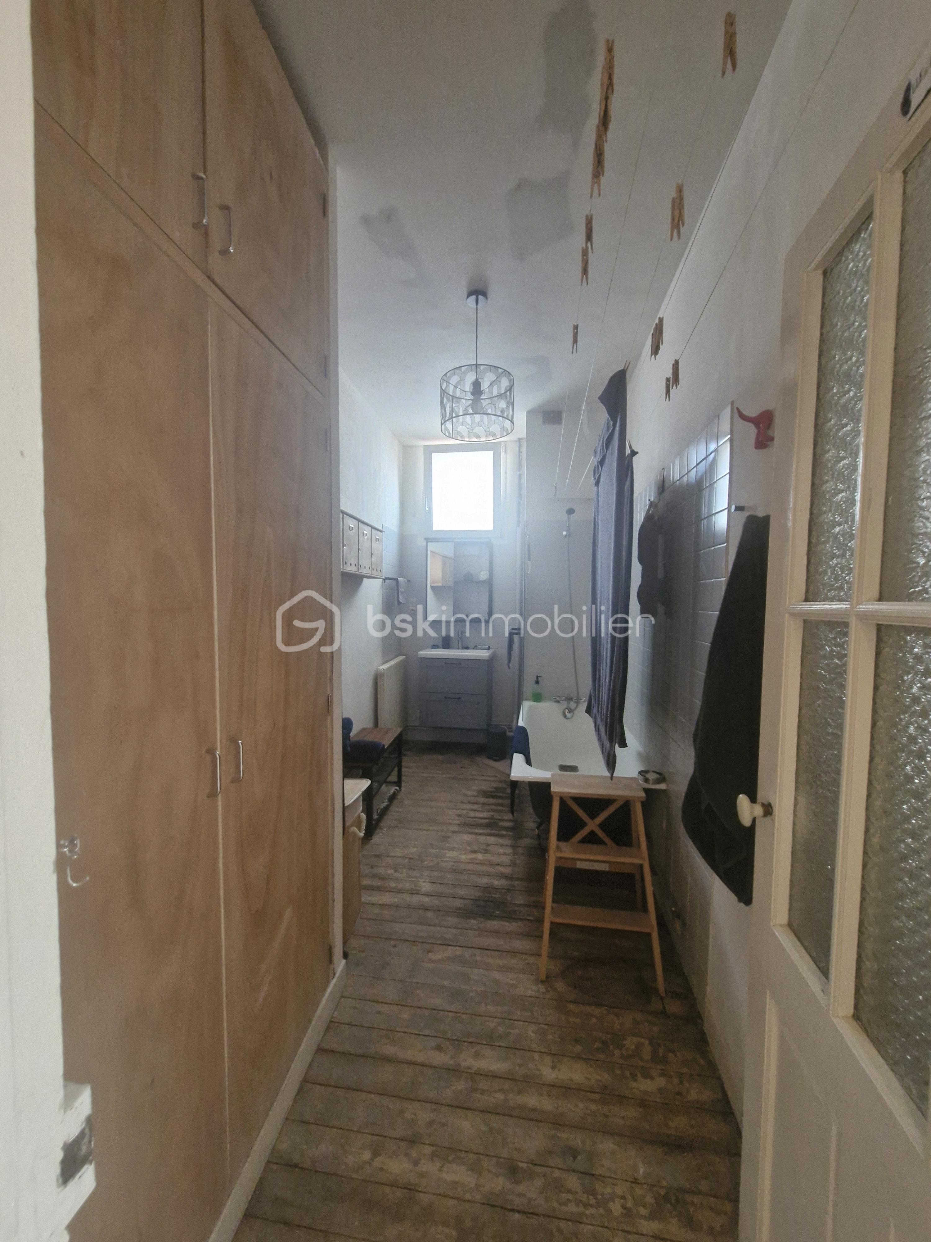 Appartement de 126 m² - salle de bain.jpg
