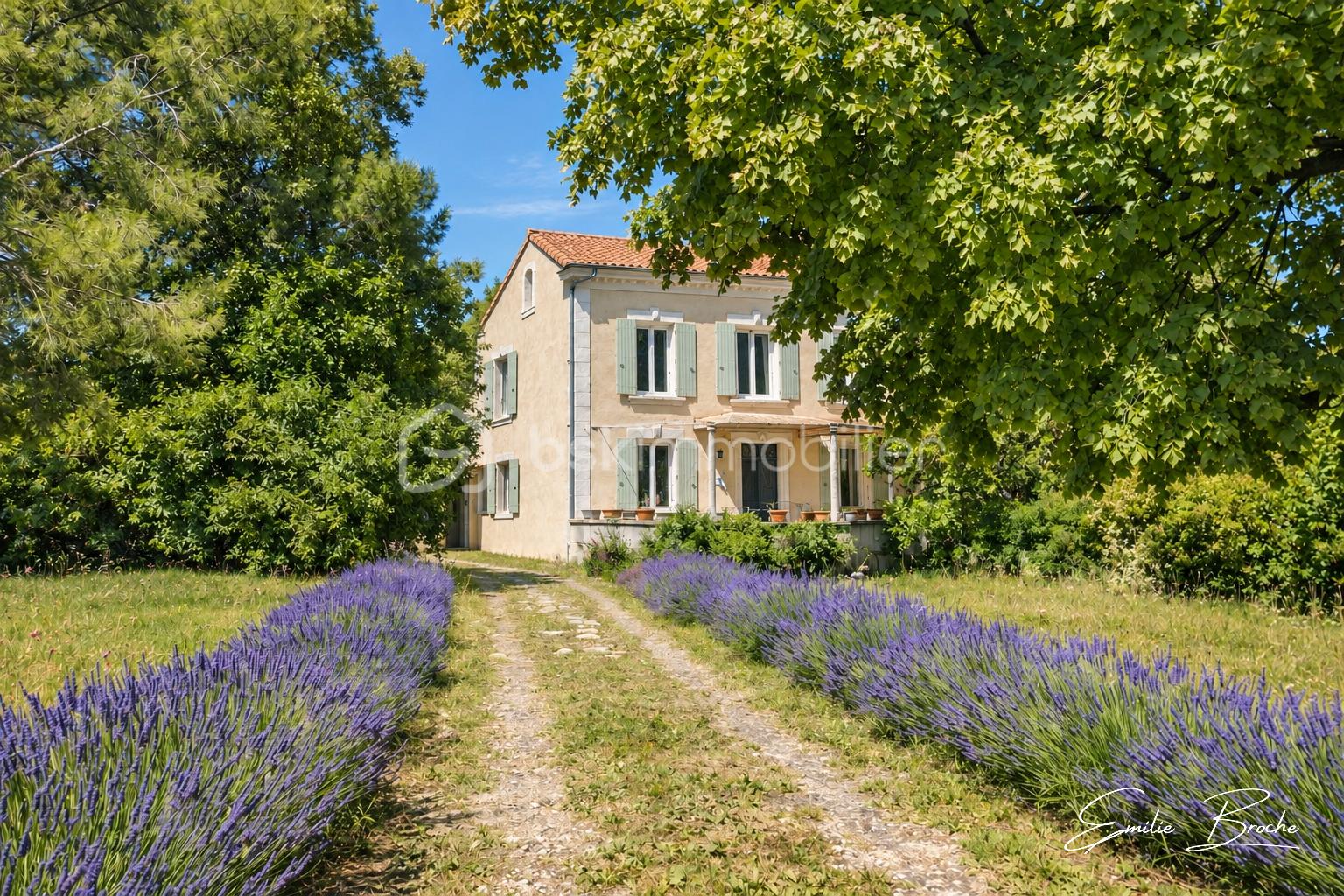 MAISON A VENDRE VALREAS EMILIE BROCHE IMMOBILIER 0629326964 (19).png