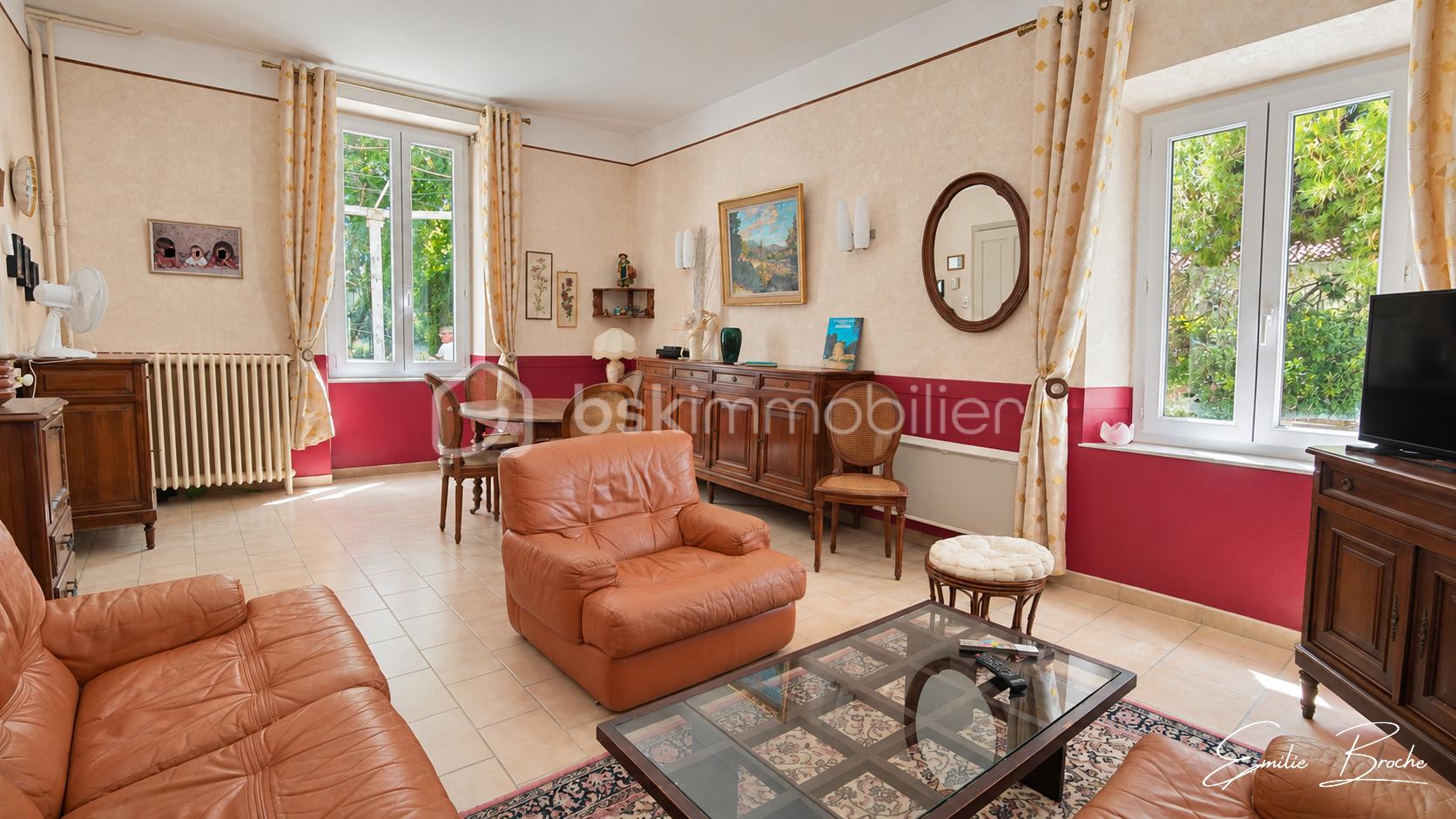 MAISON A VENDRE VALREAS EMILIE BROCHE IMMOBILIER 0629326964 (12).png
