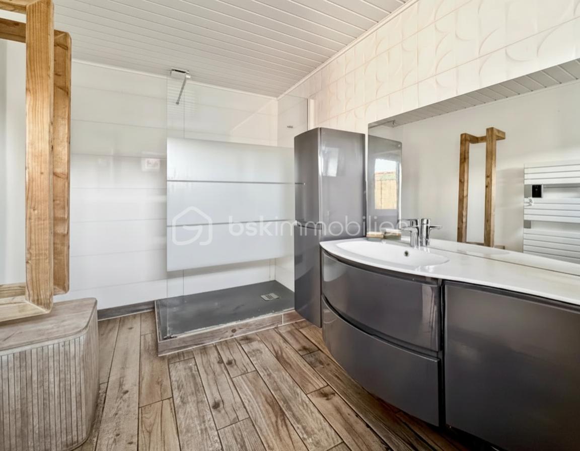 SALLE DE DOUCHE LINSELLES.jpg