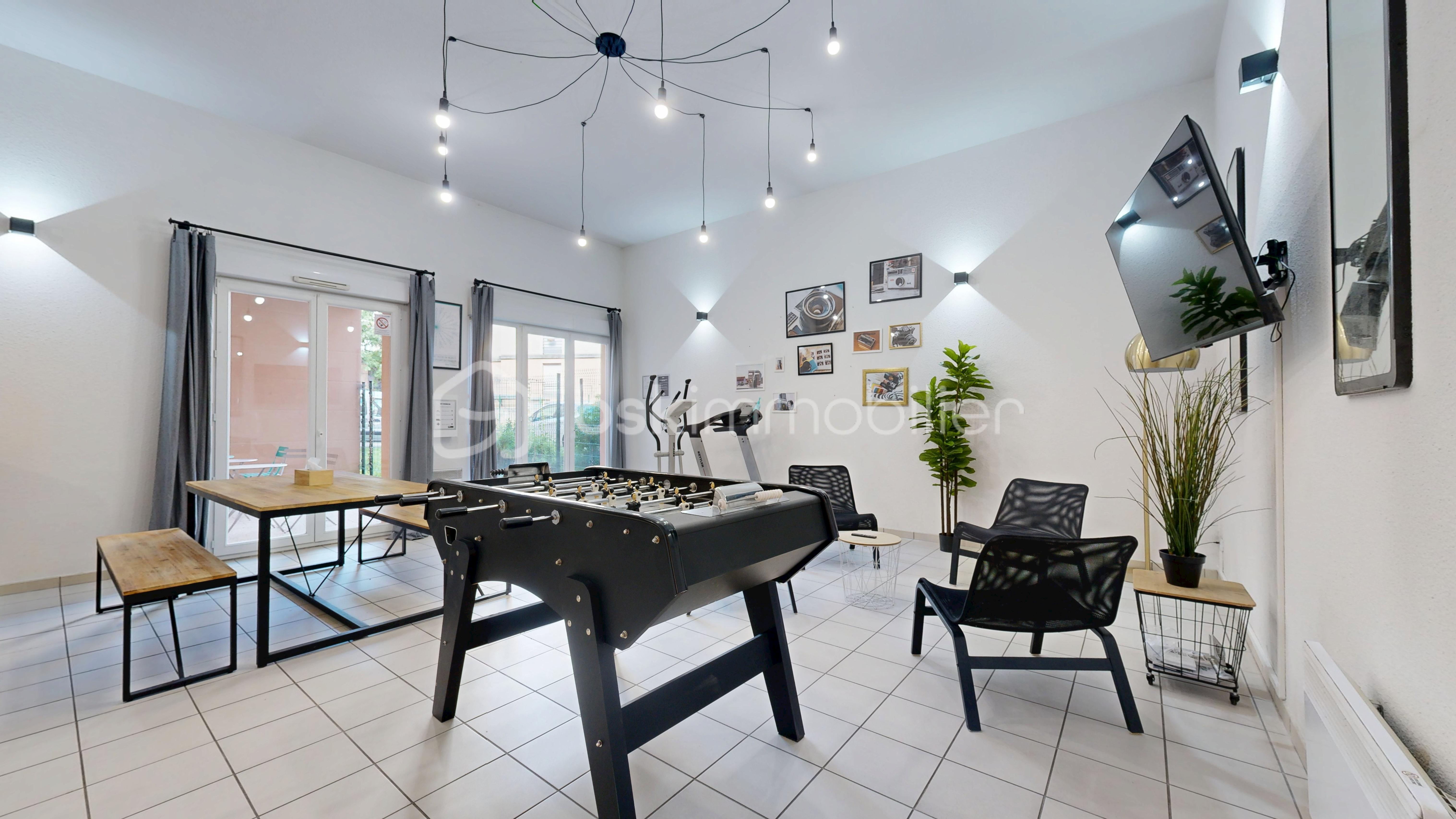 Studette de 18 m² - 43-Rue-du-Petit-Tour-09072025_172031.jpg