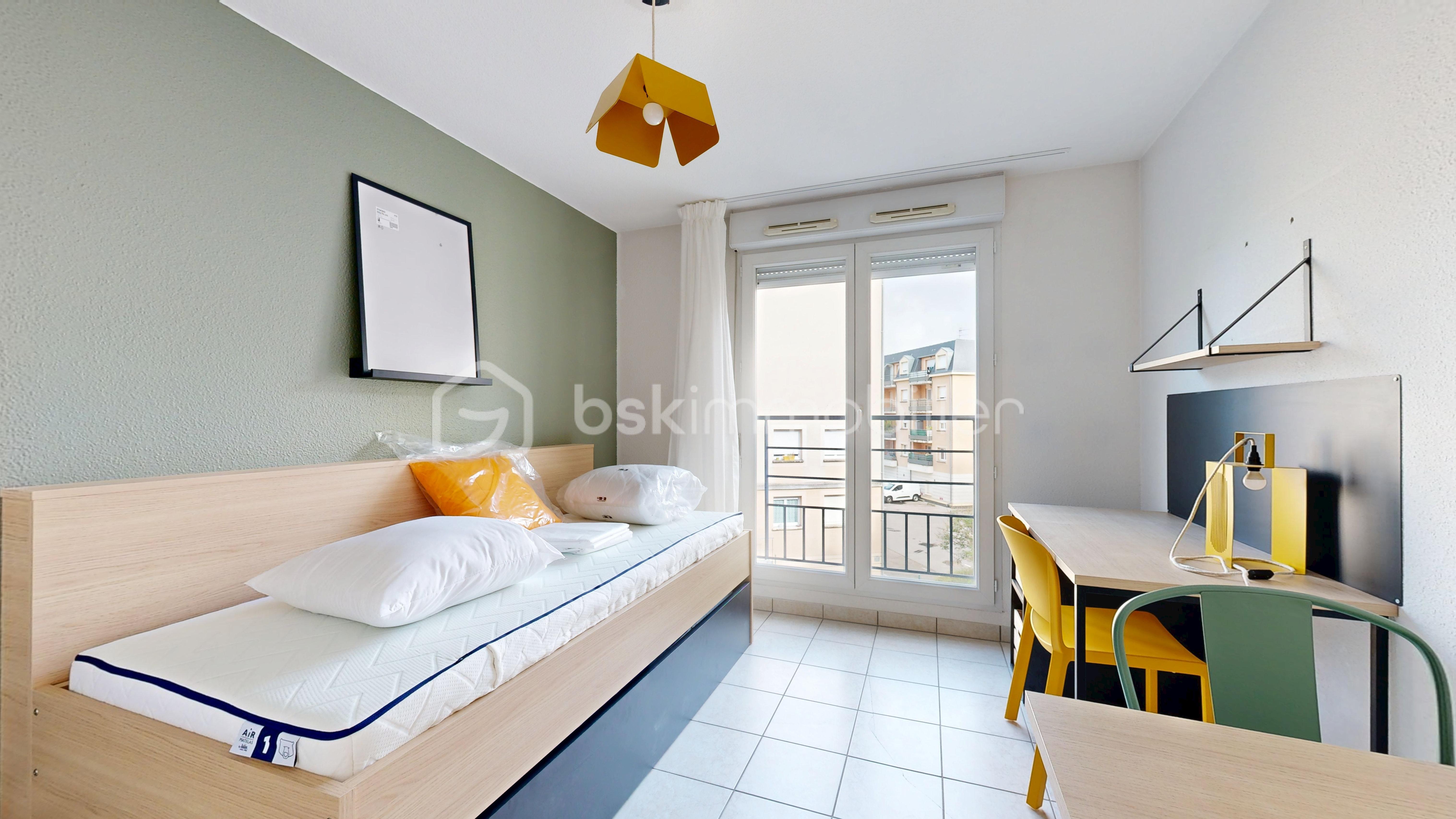 Studette de 18 m² - 43-Rue-du-Petit-Tour-09072025_171347.jpg
