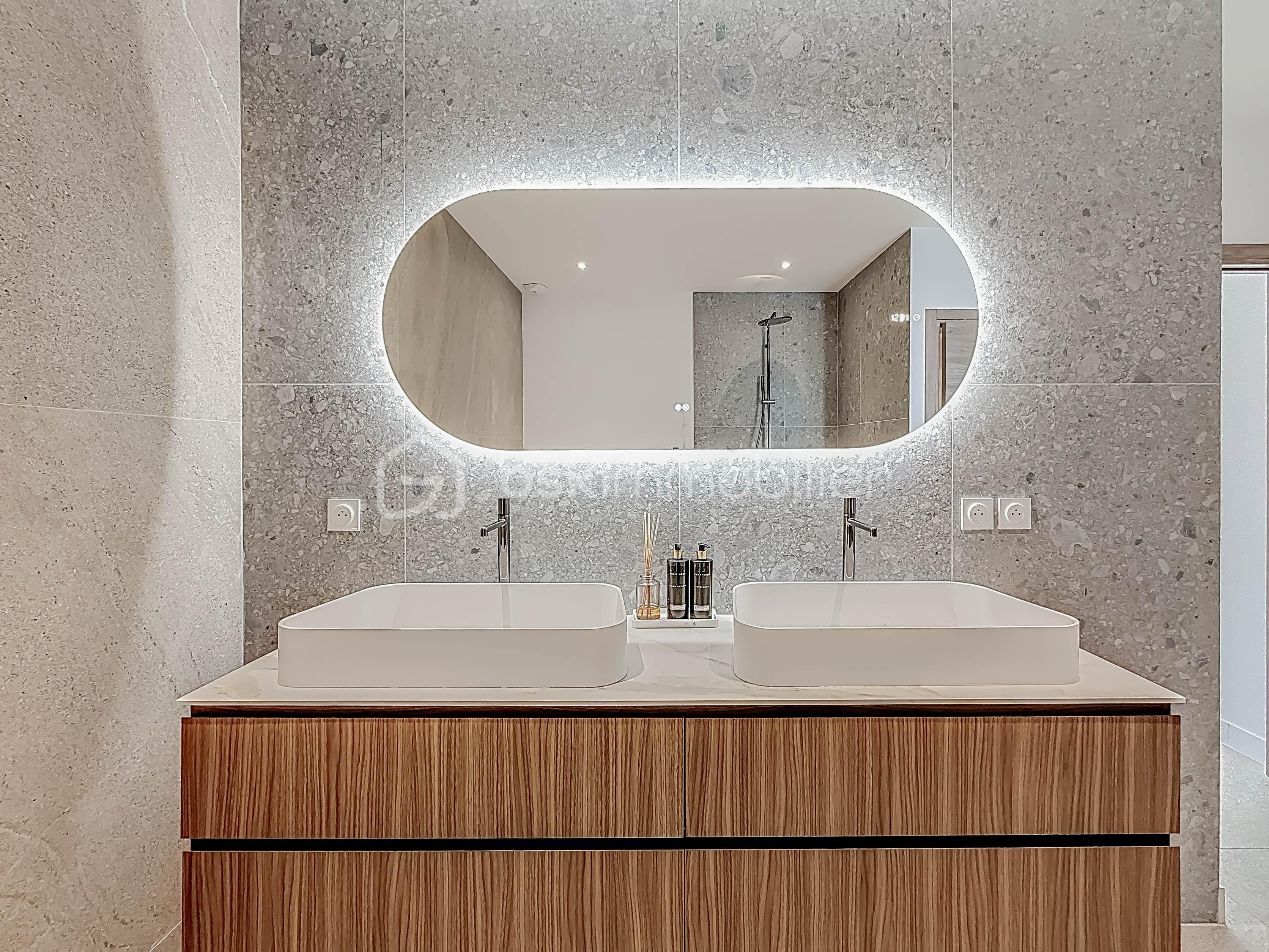 Maison de 346 m² - IMG_F14083D86DDA-18.jpg
