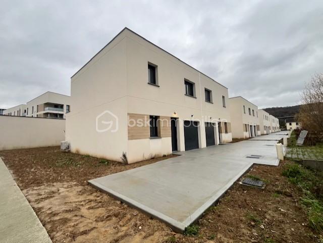 FACADE COTE ET ARRIERE.jpg