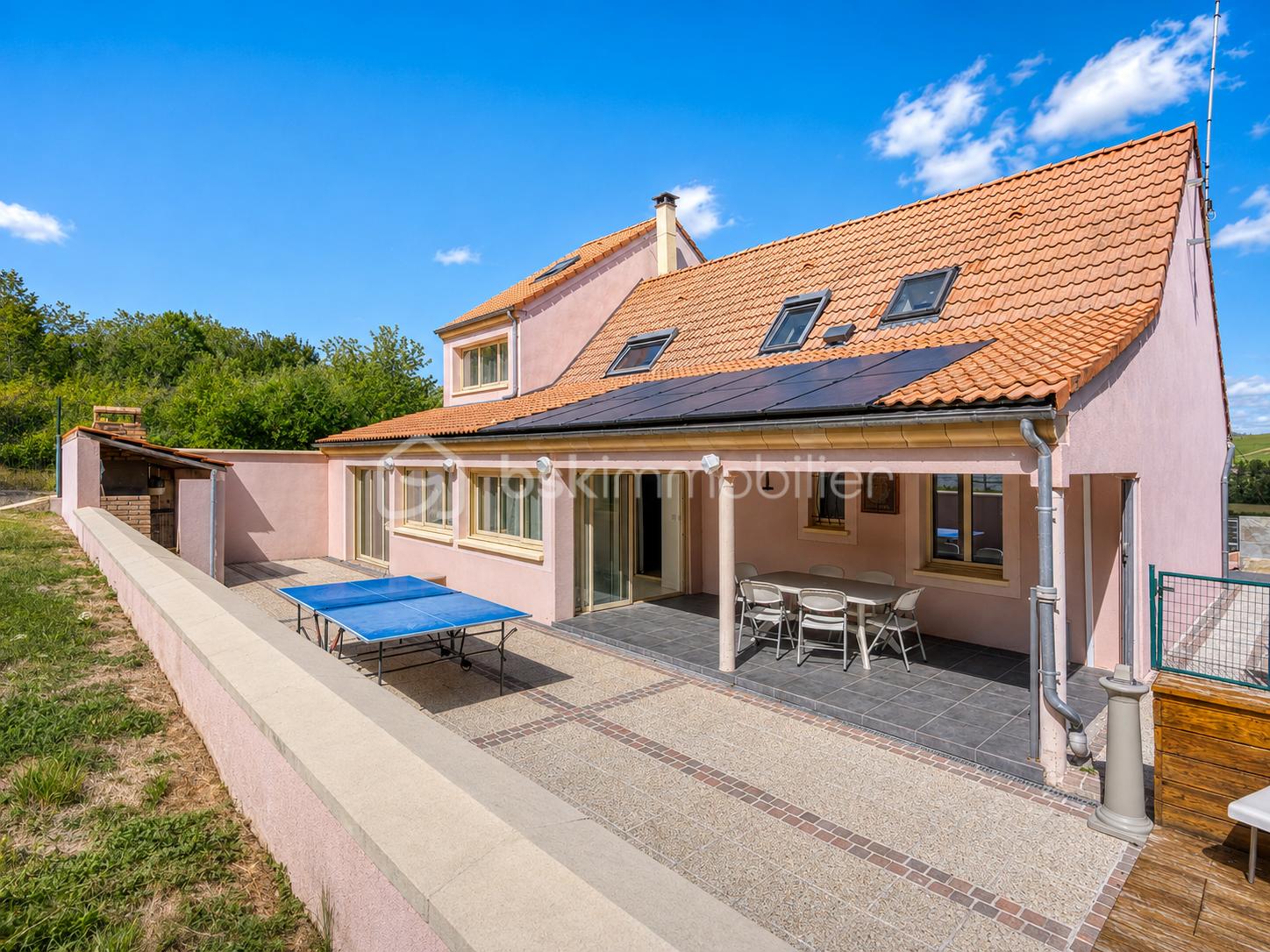 Maison 8 pièces 226 m² · à Nogent-l'Artaud · 226 m² · 317 000 €