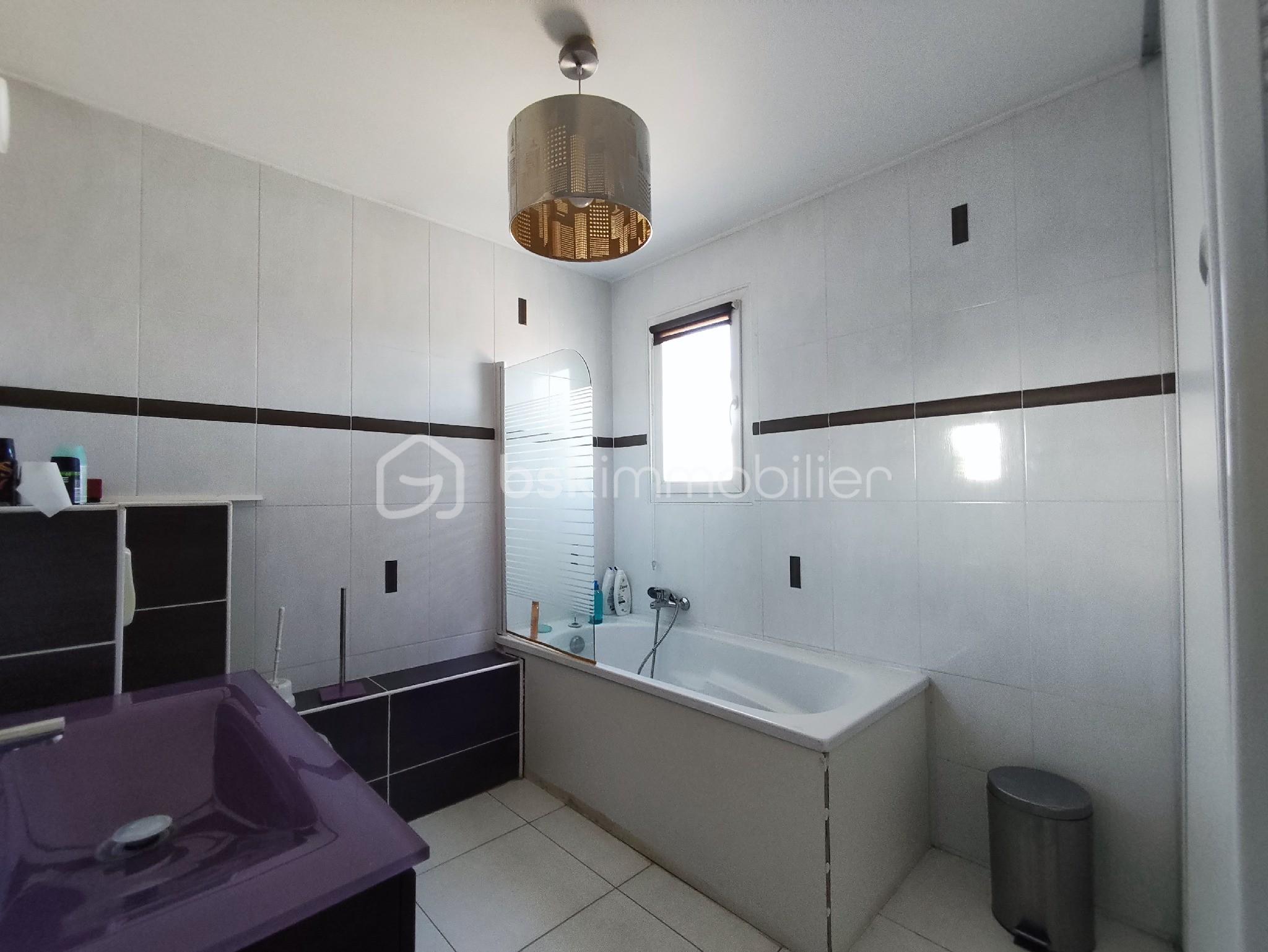 Maison de ville de 156 m² - 4B9AA6F3-B952-06AE-78AB-6FD30FCCF177.jpg
