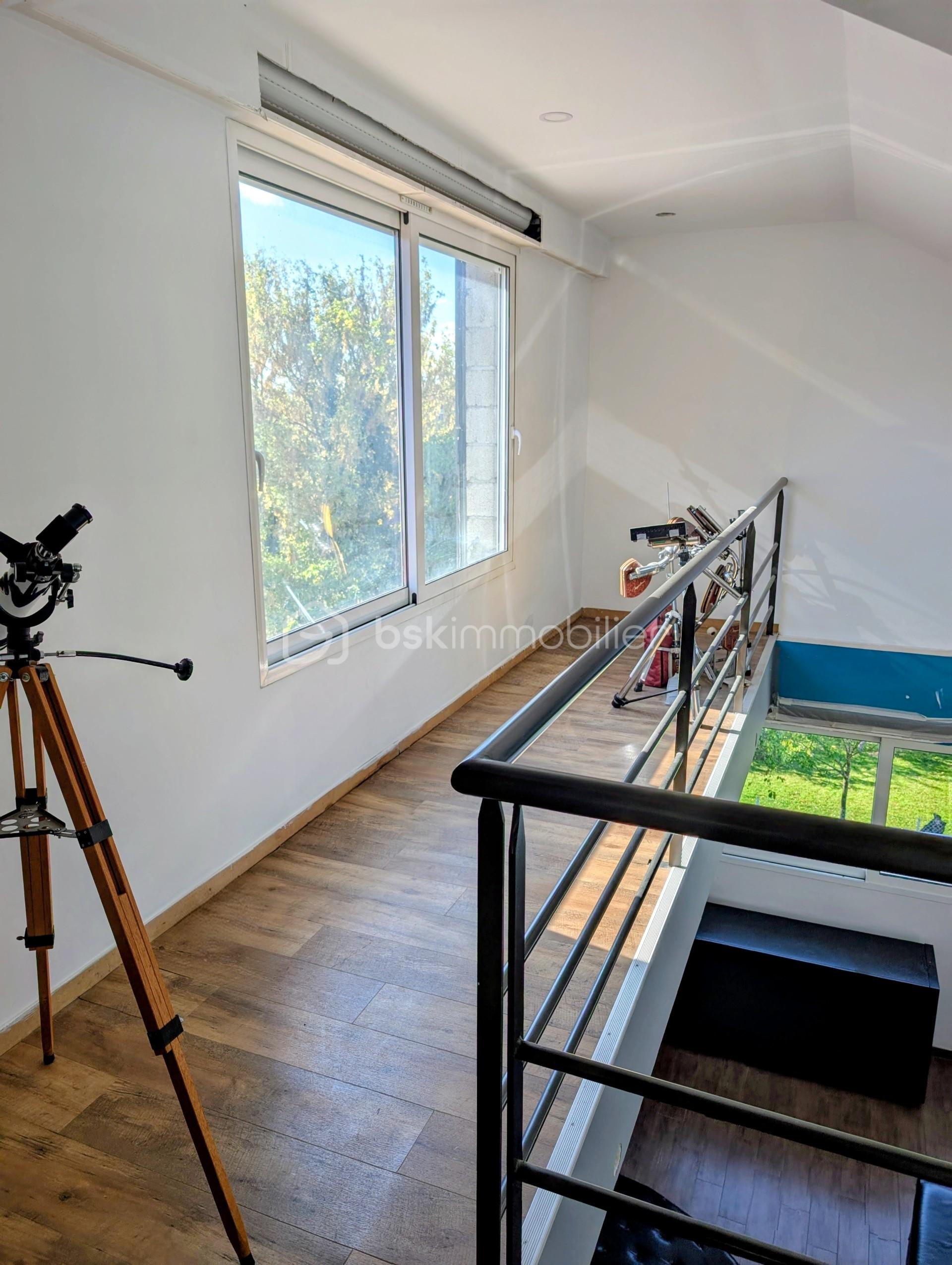 Maison de 175 m² - thumbnail_PXL_20250930_133949971~2.jpg