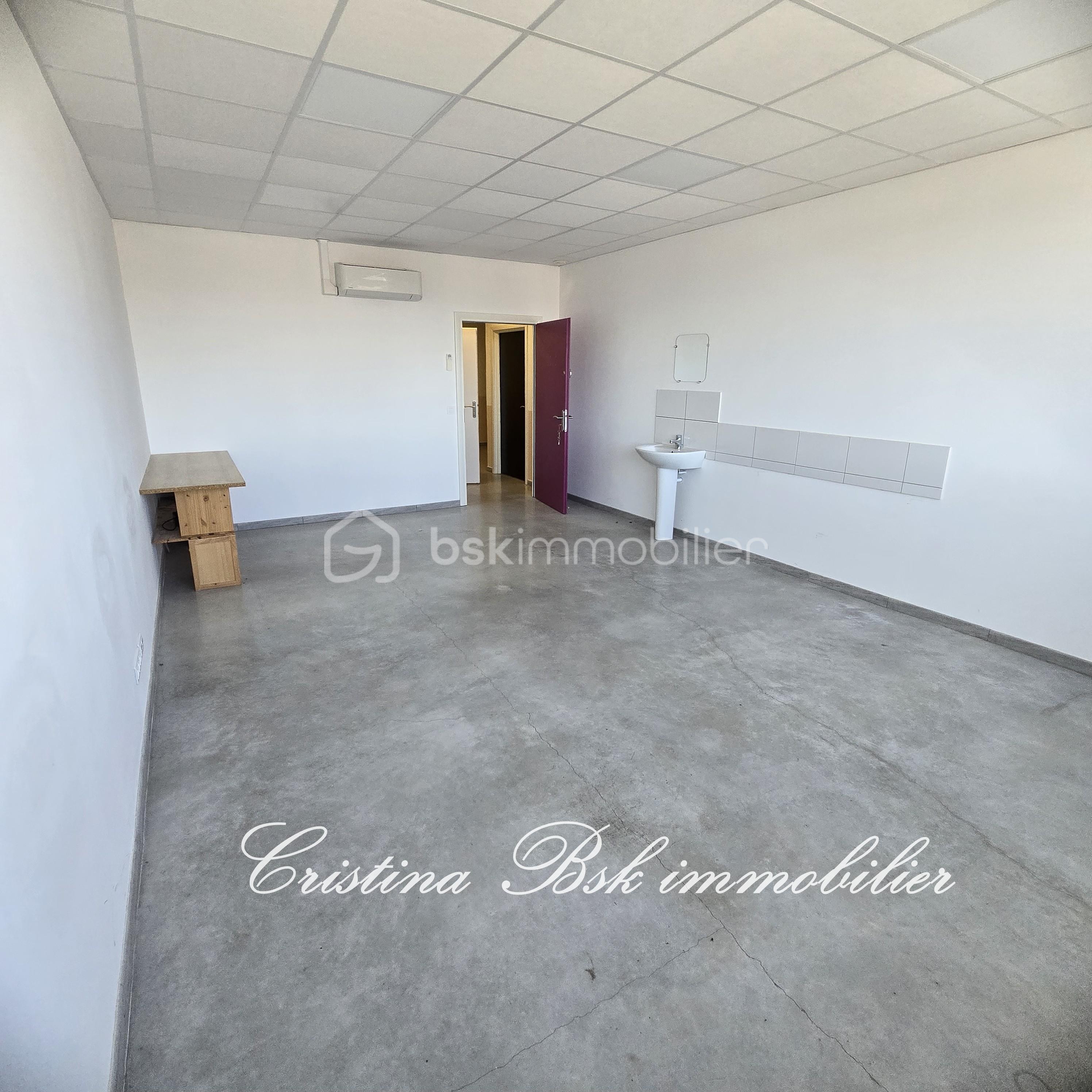 Bureau de 86 m² - bureau 1 pub.jpg