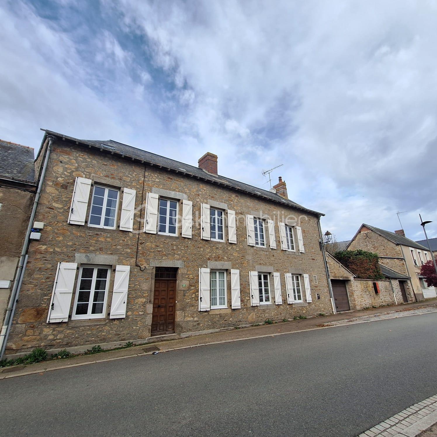 Maison de village de 181 m²