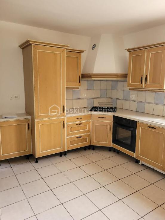 Maison de 110 m² - cuisine face .png