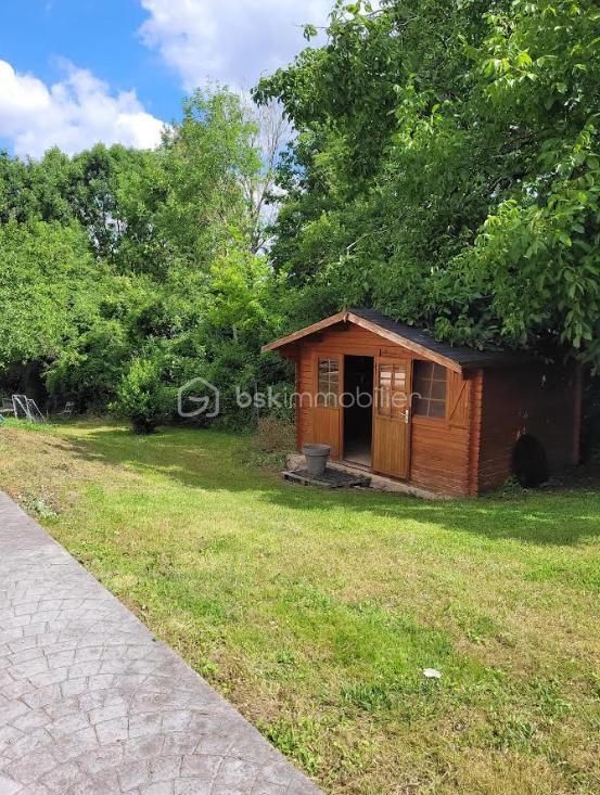 Maison de 110 m² - abri de jardin.png