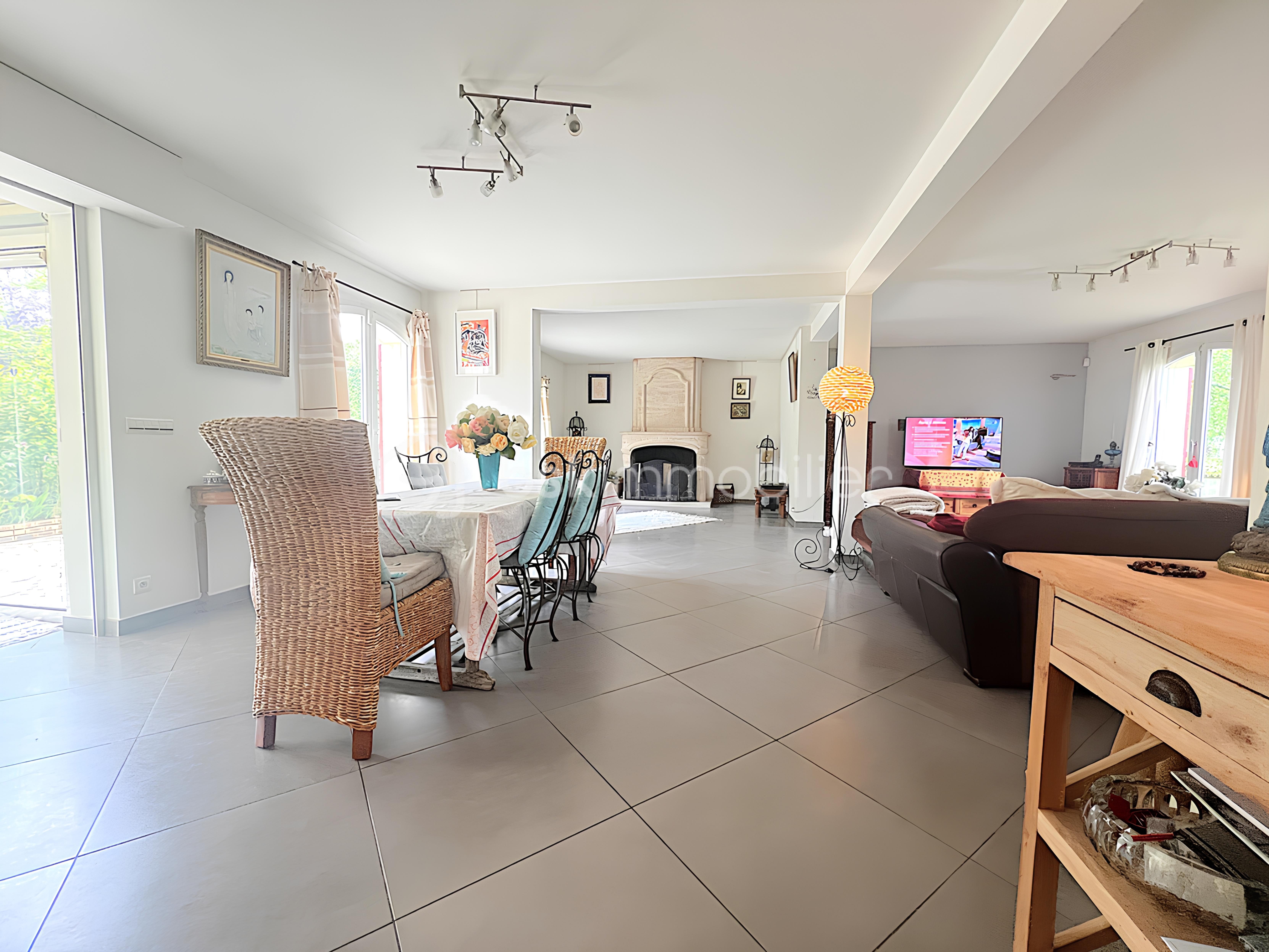 Demeure de 250 m² - 4-.jpg