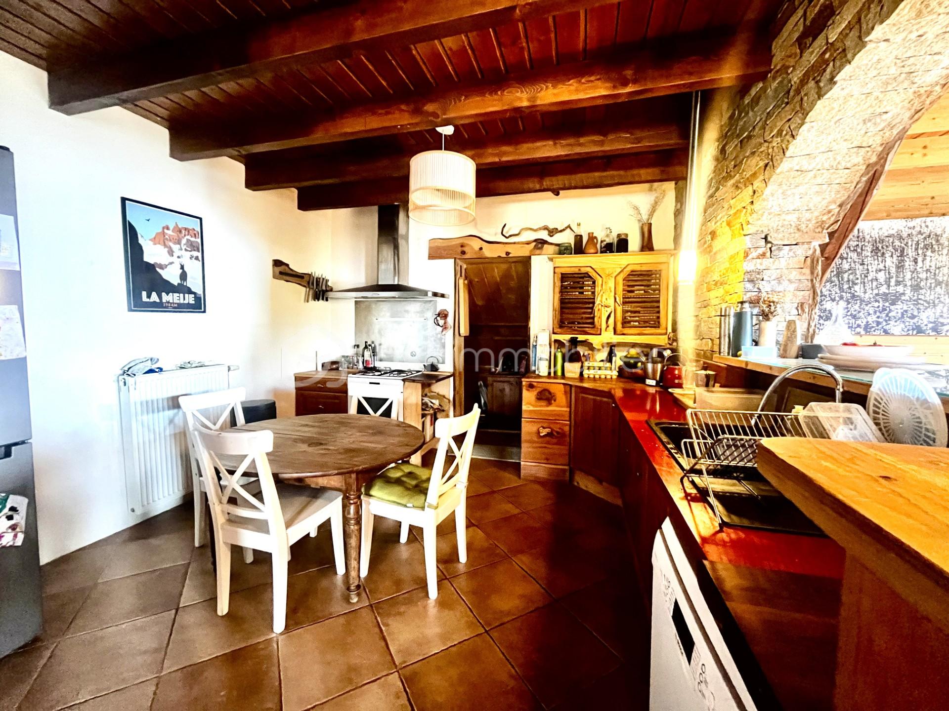 Maison de 204 m² - thumbnail_IMG_2835.jpg