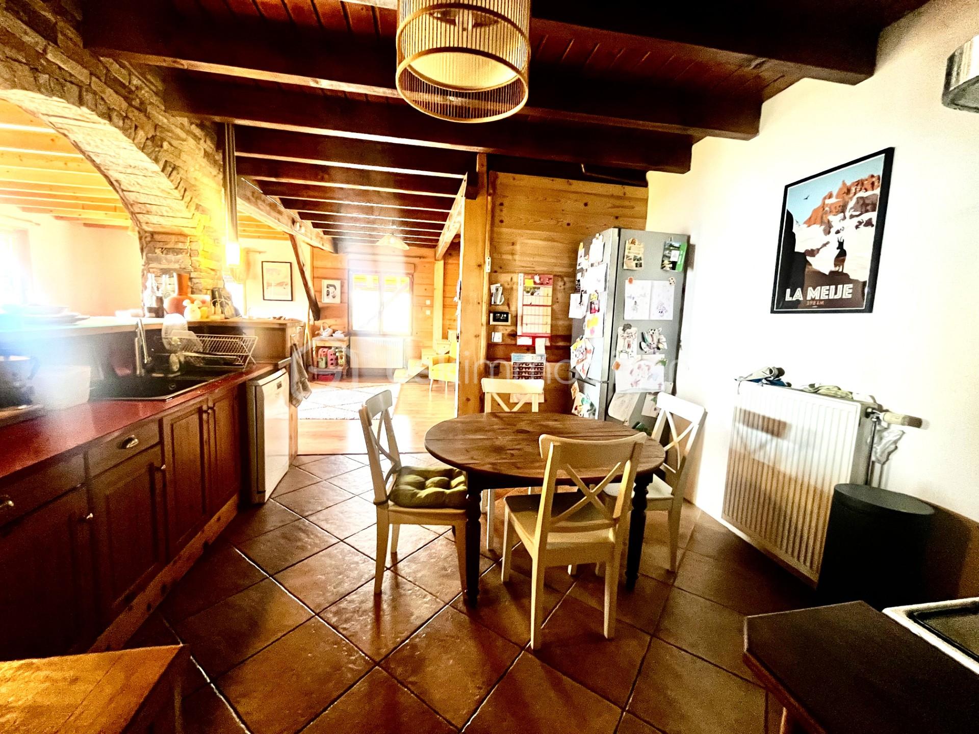 Maison de 204 m² - thumbnail_IMG_2836.jpg