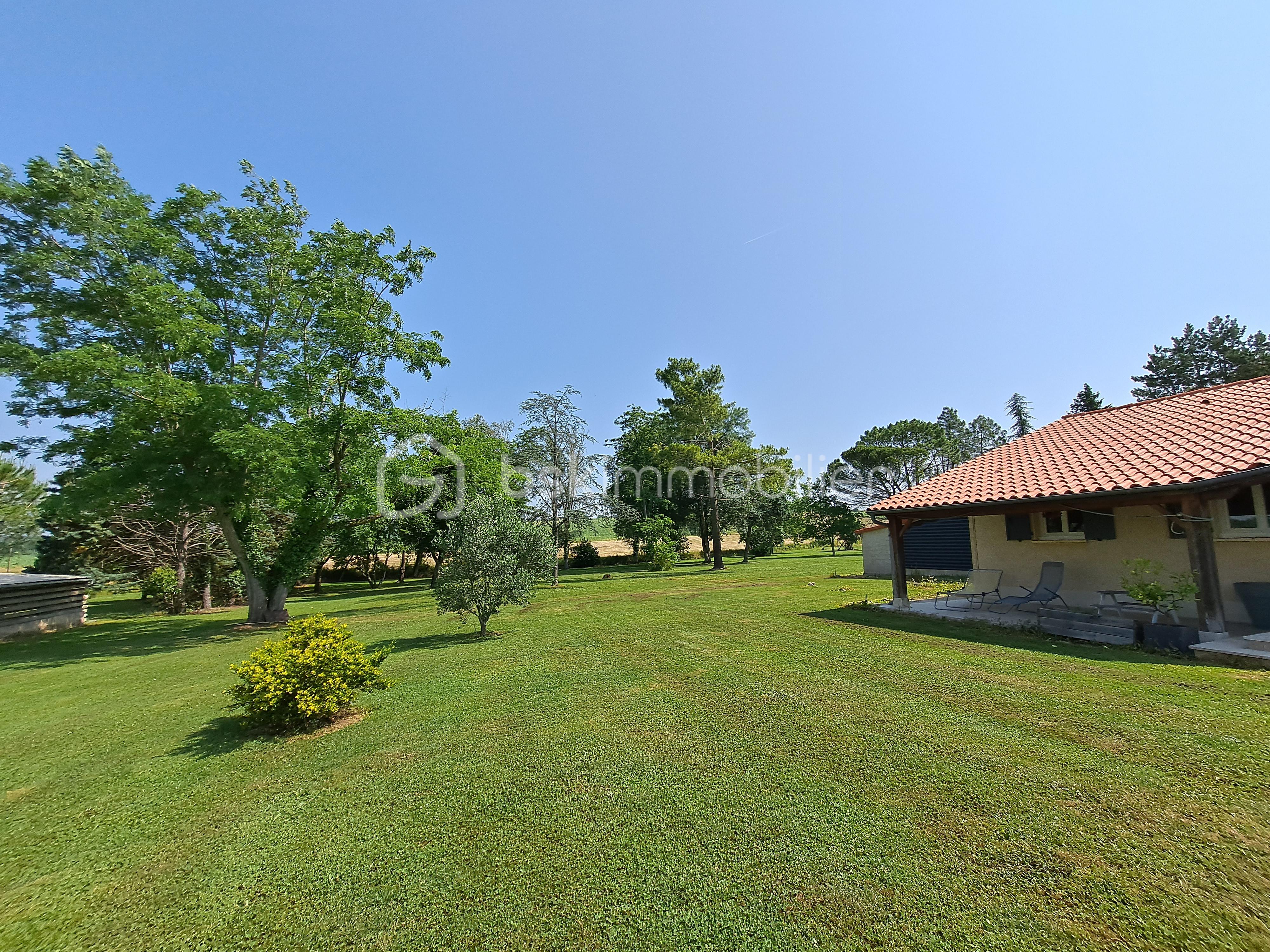 Villa de 136 m² - Belle Maison Gascony campagne Condom (85).jpg