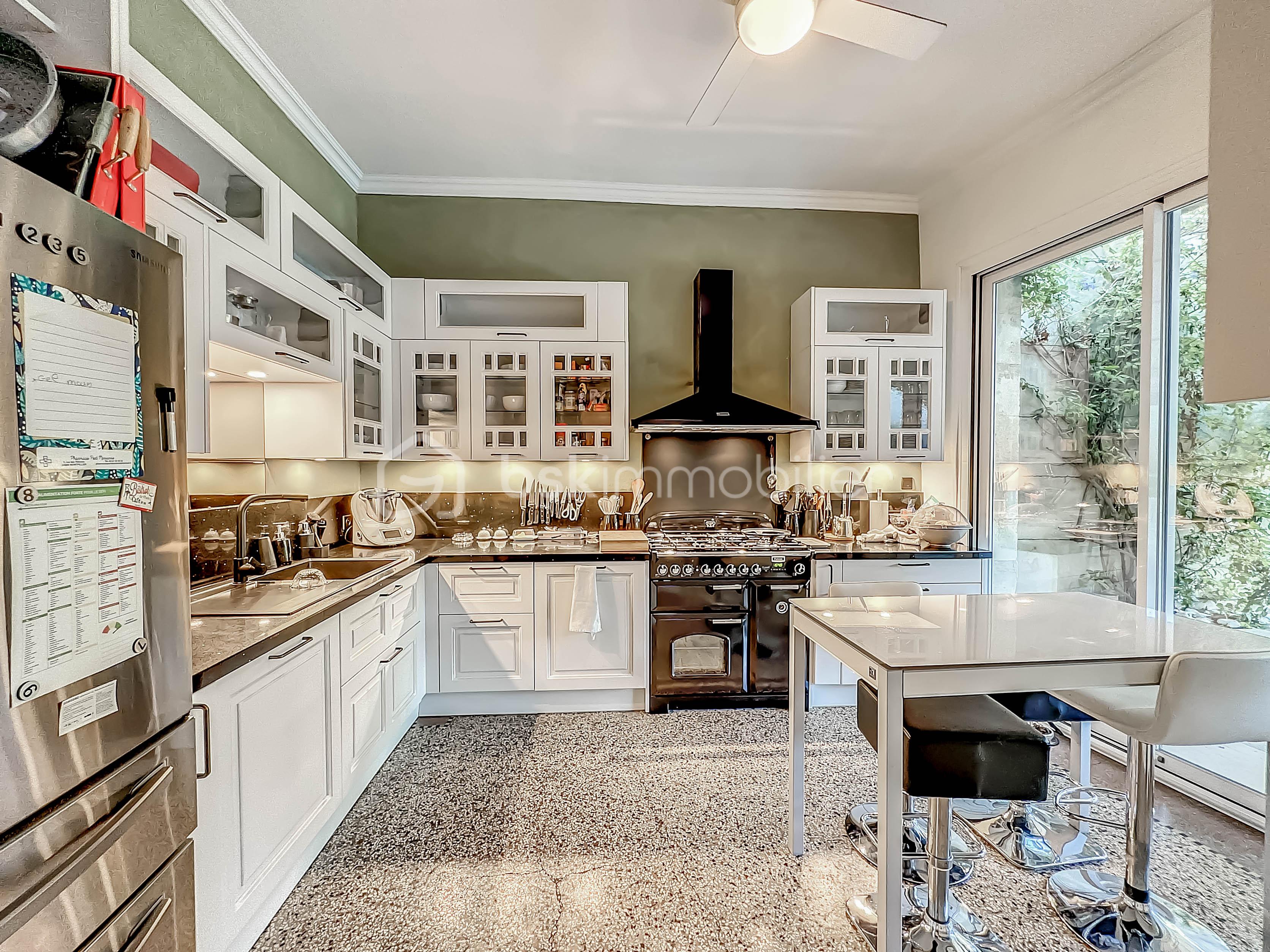 Maison de 330 m² - BrigitteEtJeanMichel-1699363279_1699367790_68301_d65661a.jpg