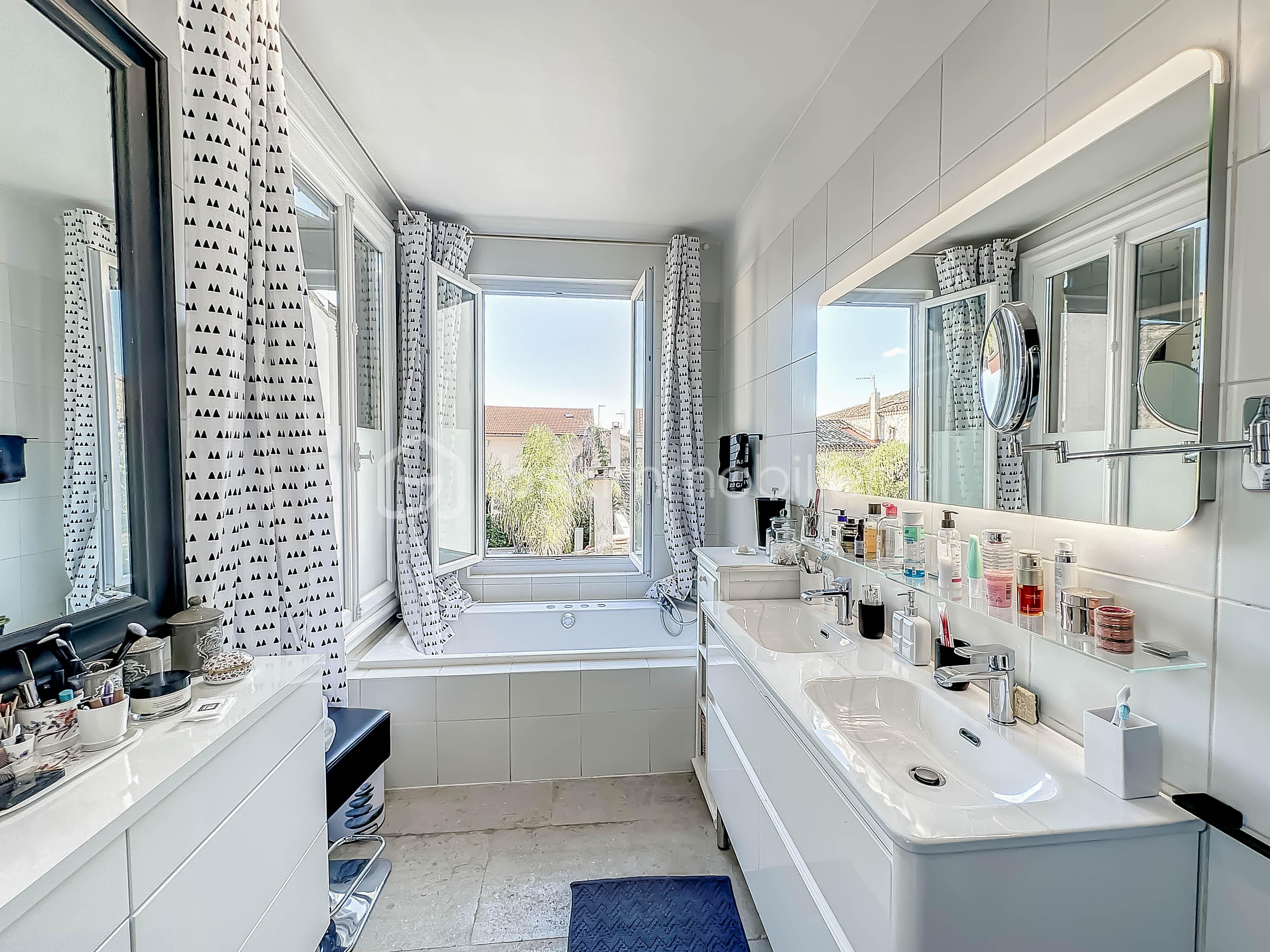Maison de 330 m² - BrigitteEtJeanMichel-1699363279_1699367210_67294_5c9b604.jpg
