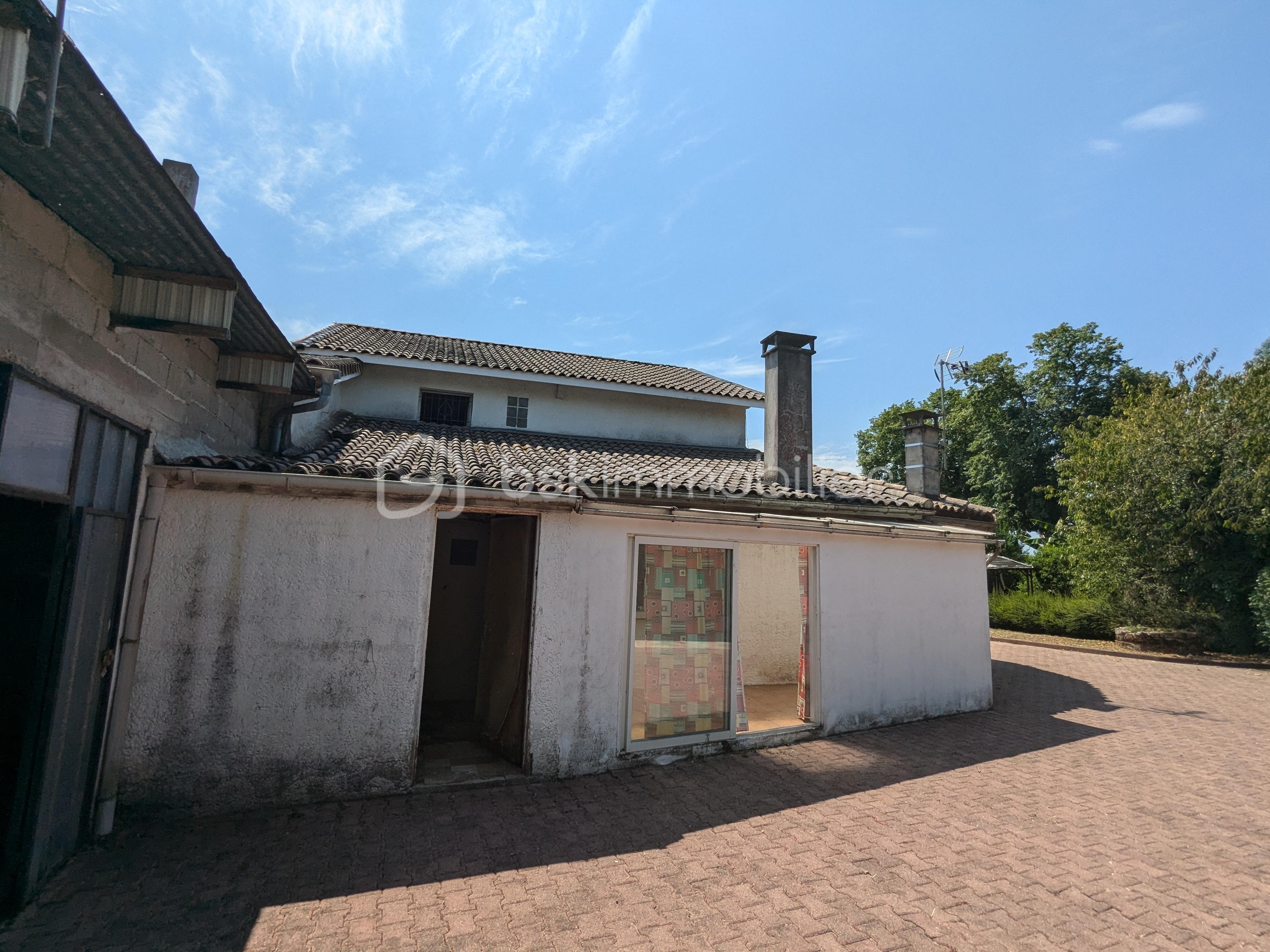 Maison traditionnelle de 250 m² - PXL_20250704_104958714.MP.jpg