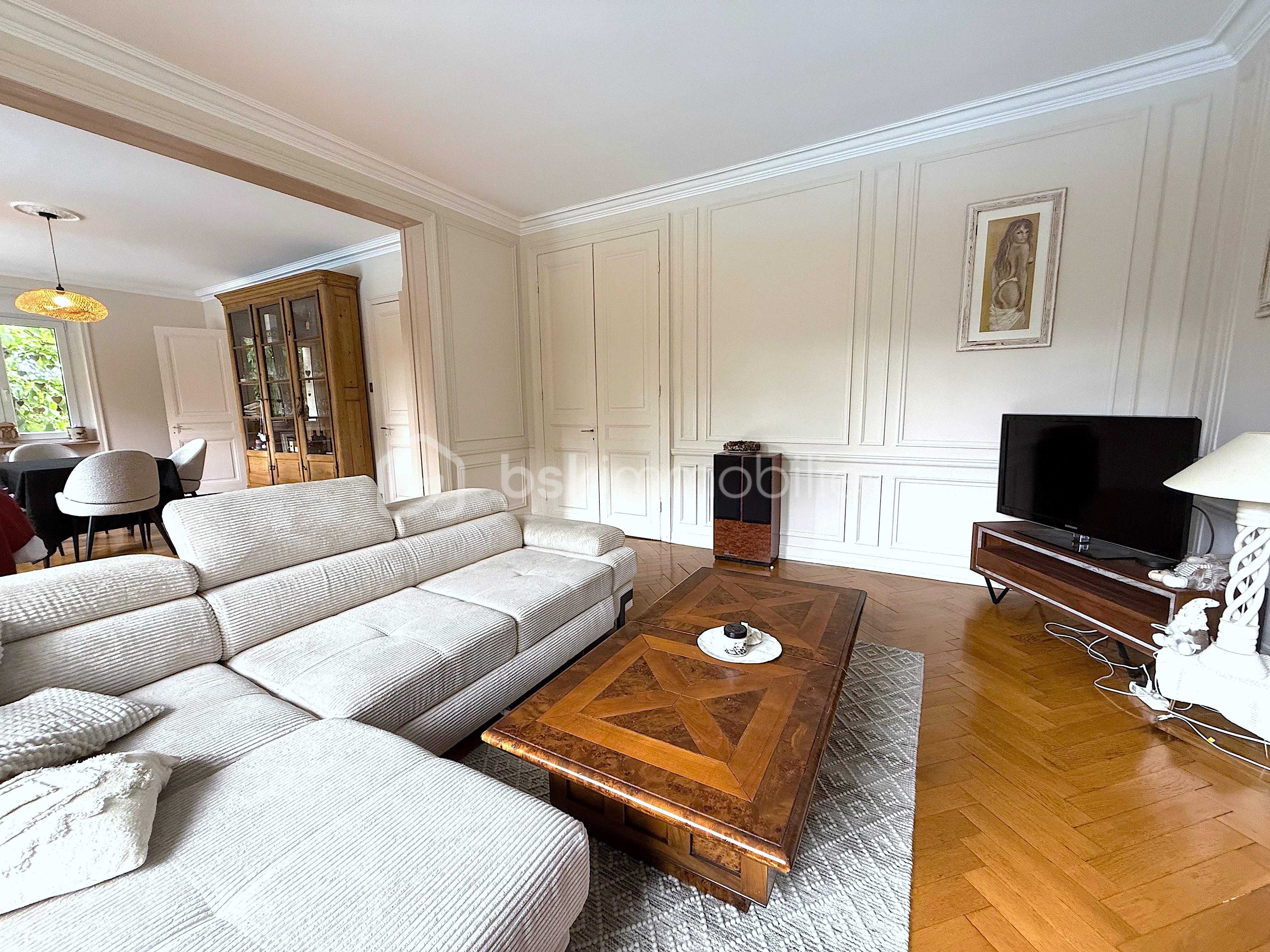 Maison de 303 m² - Salon.jpeg