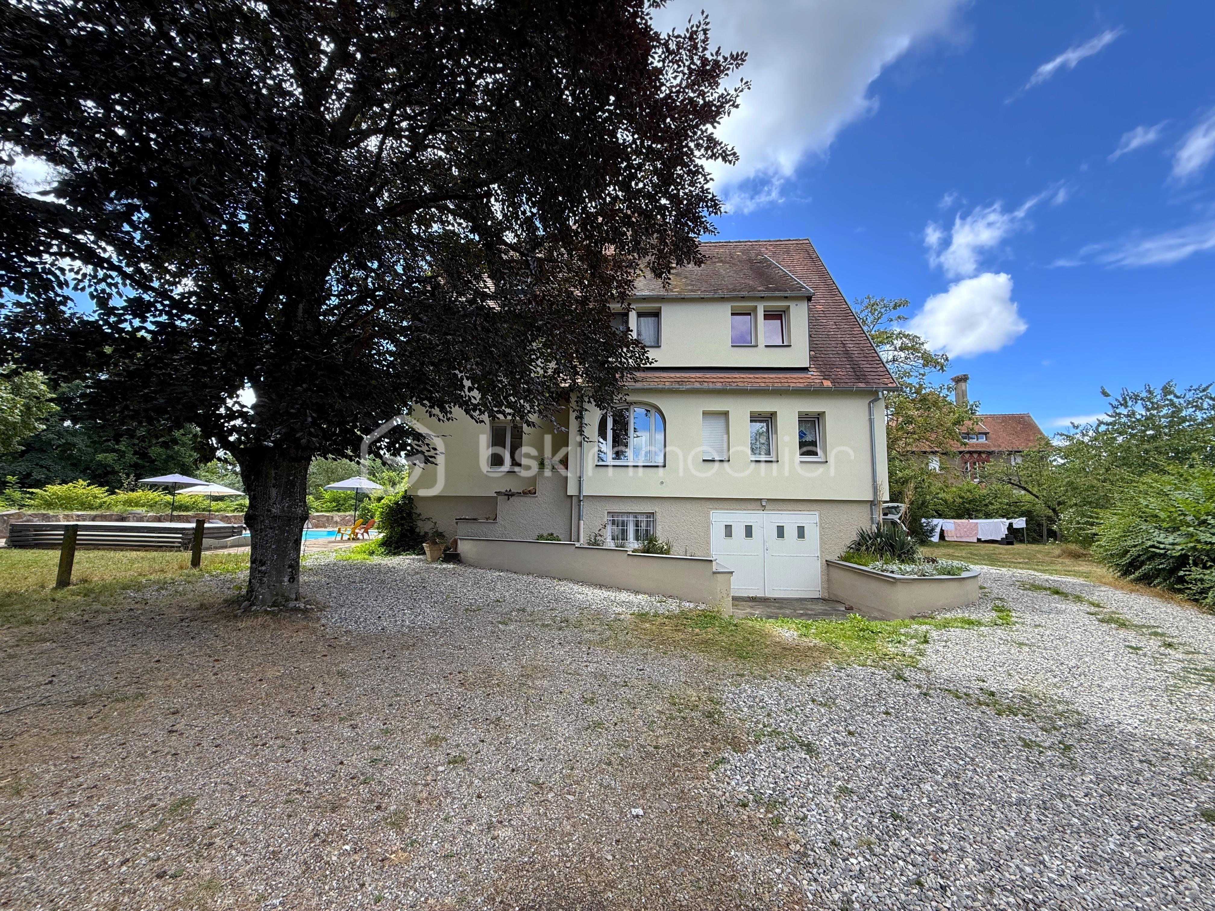 Maison de 303 m² - Ext.jpeg