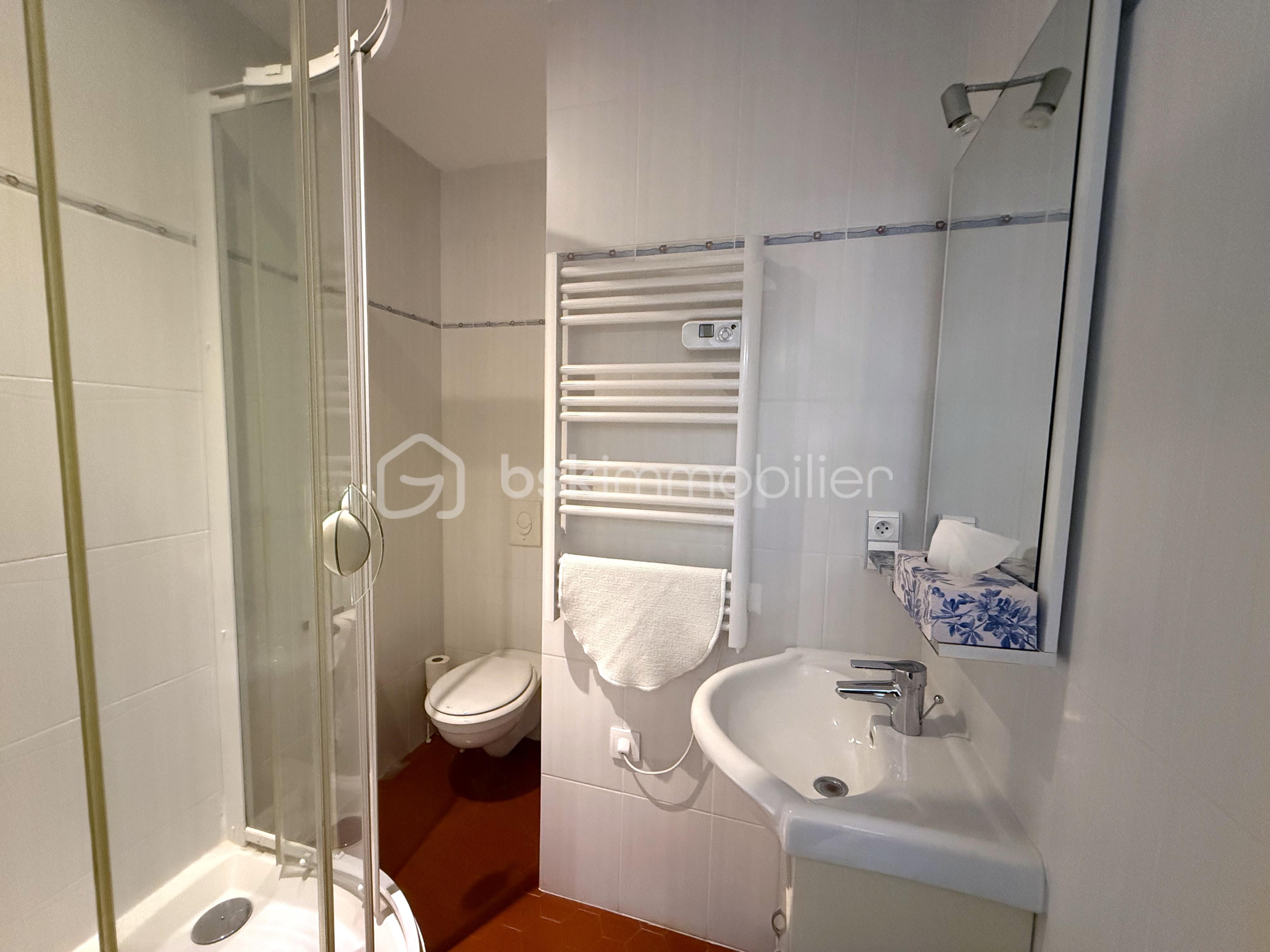 Maison de 303 m² - SDB 4.jpeg