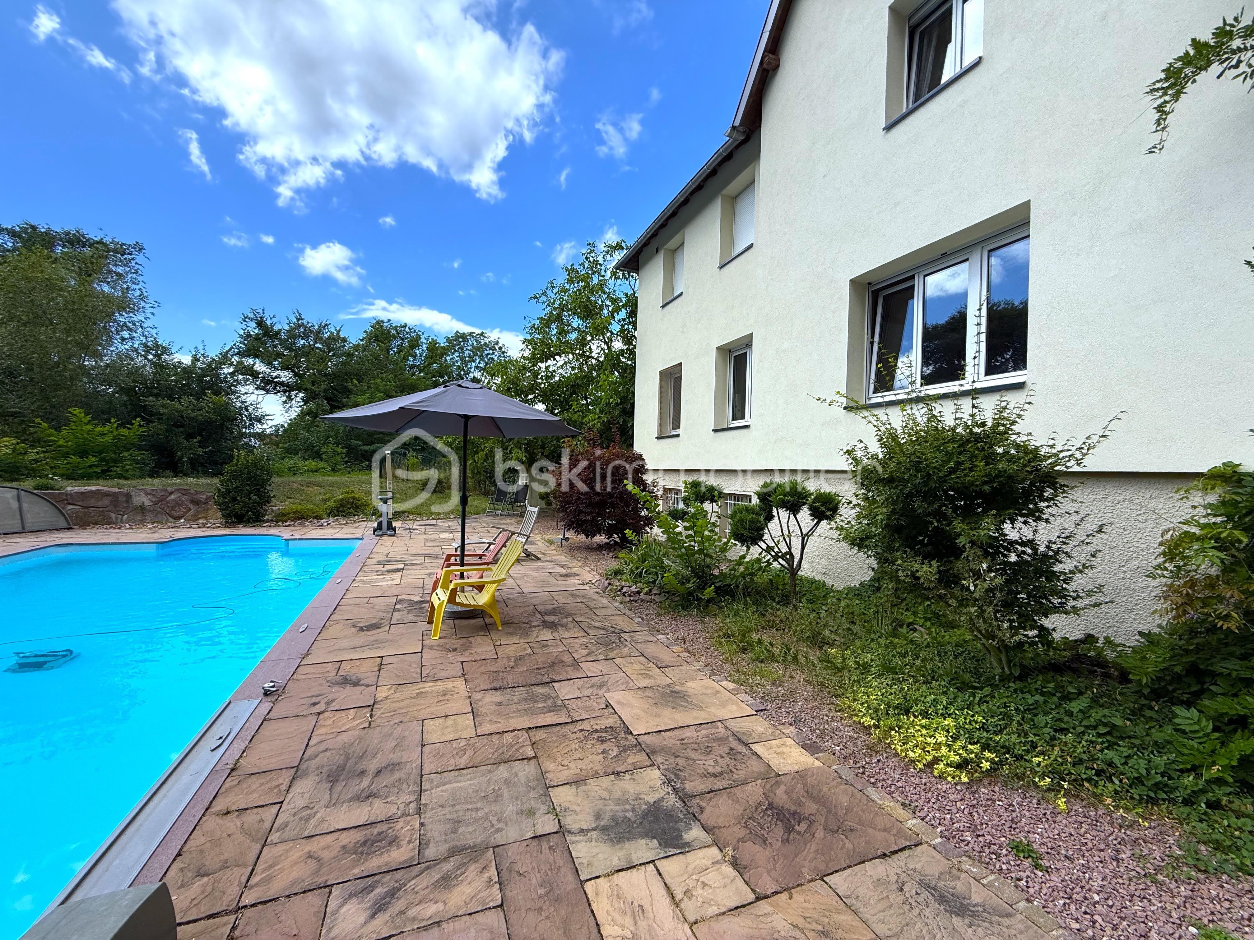Maison de 303 m² - Ext1.jpeg