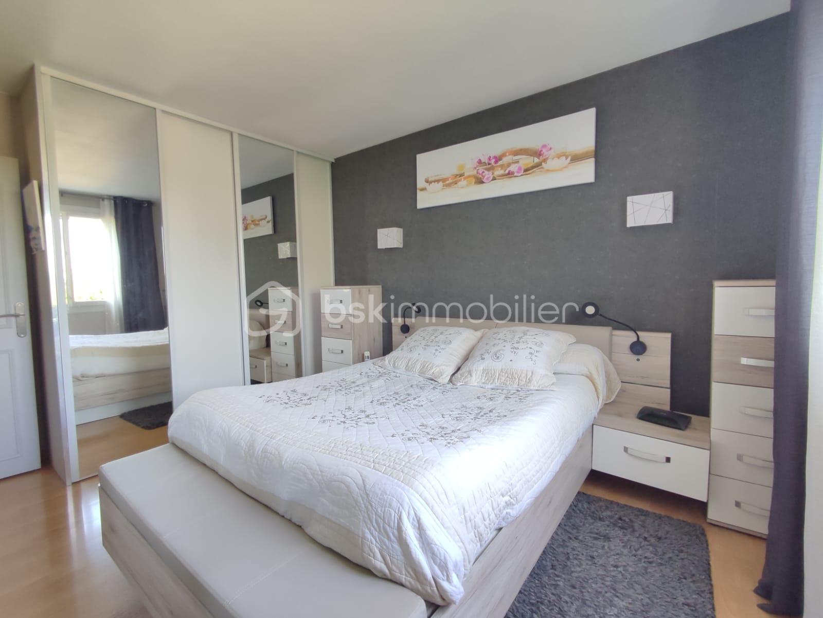 Maison traditionnelle de 104 m² - IMG-20250620-WA0049.jpg