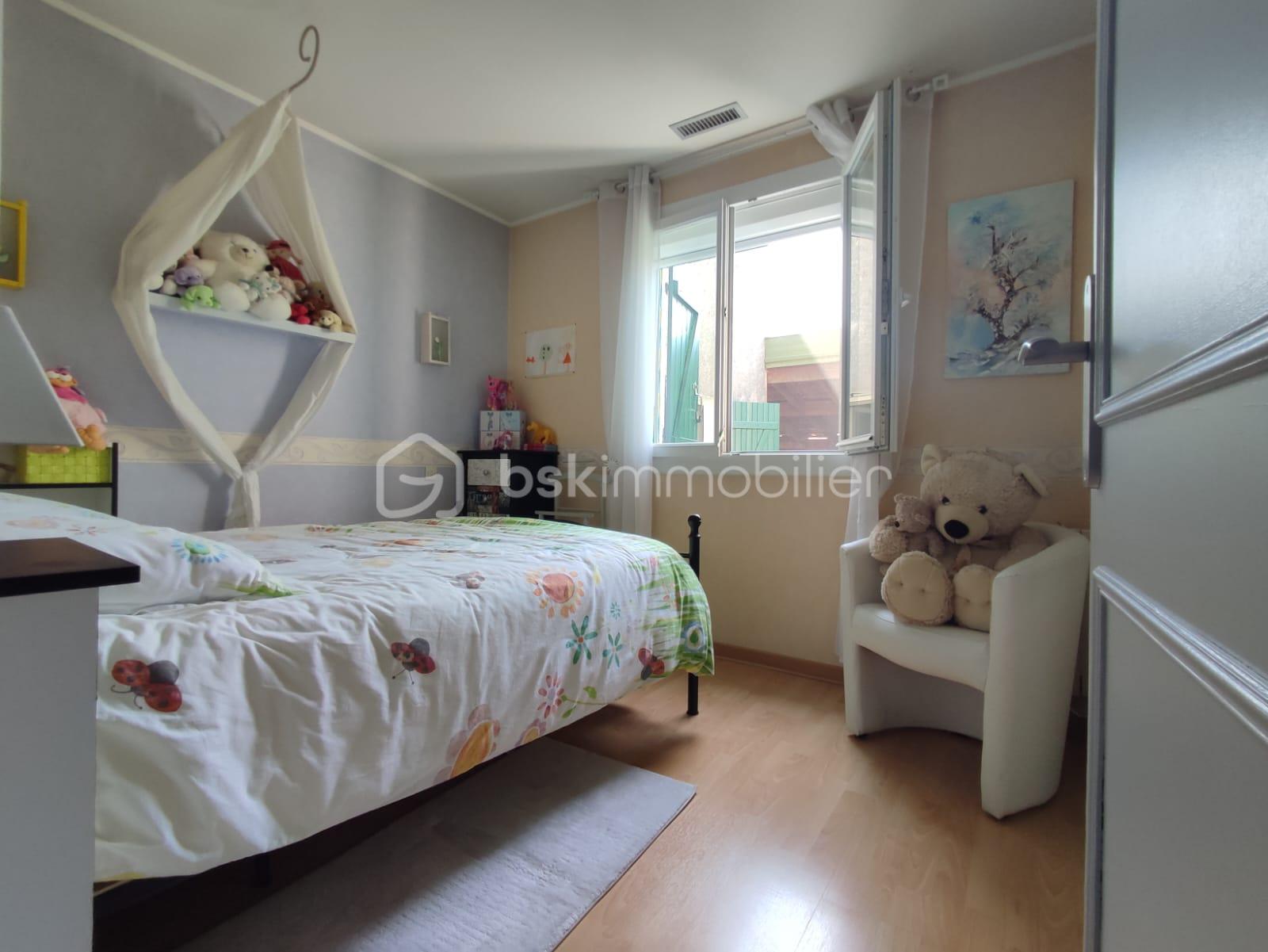 Maison traditionnelle de 104 m² - IMG-20250620-WA0041.jpg