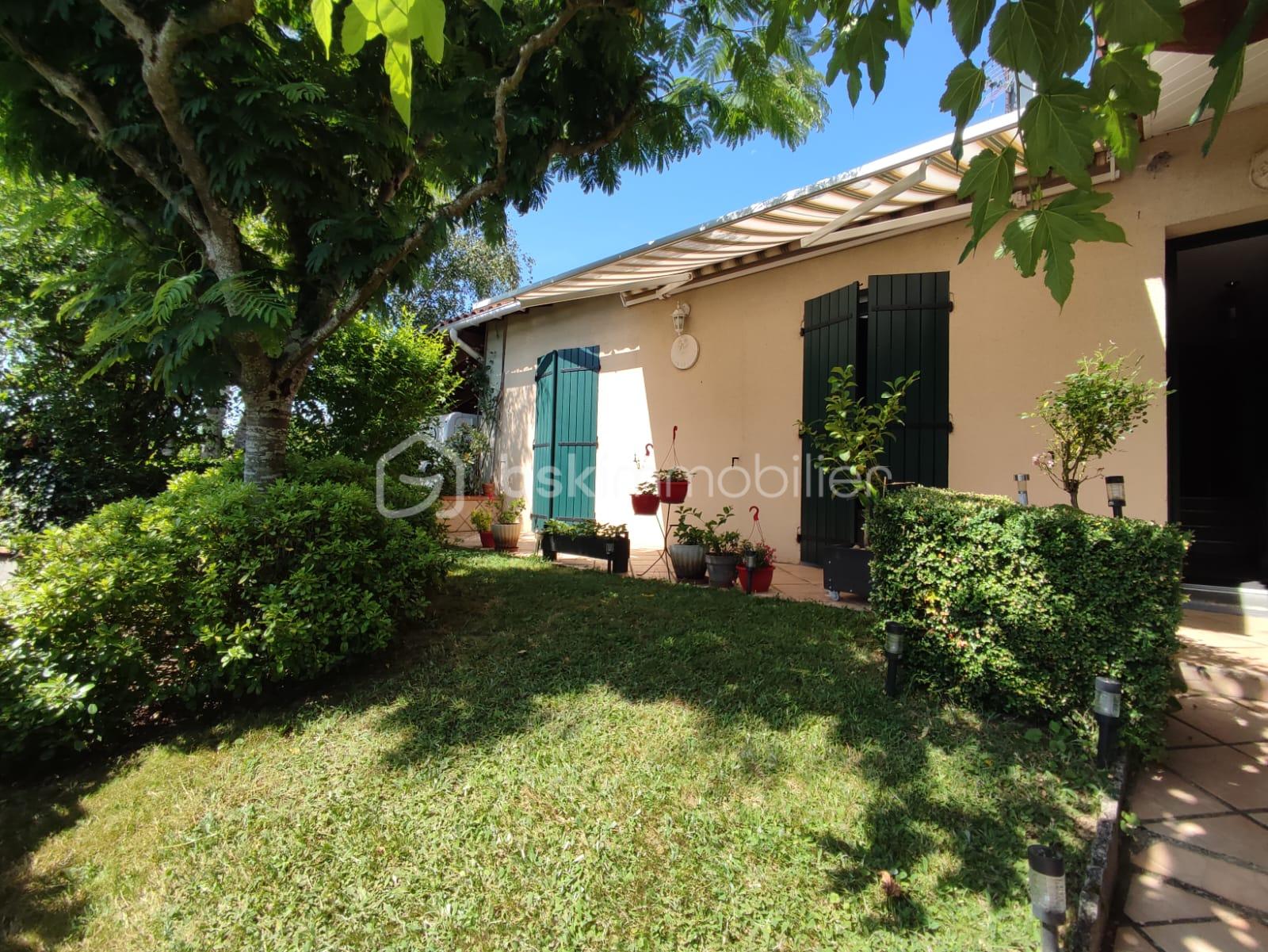 Maison traditionnelle de 104 m² - IMG-20250620-WA0035.jpg