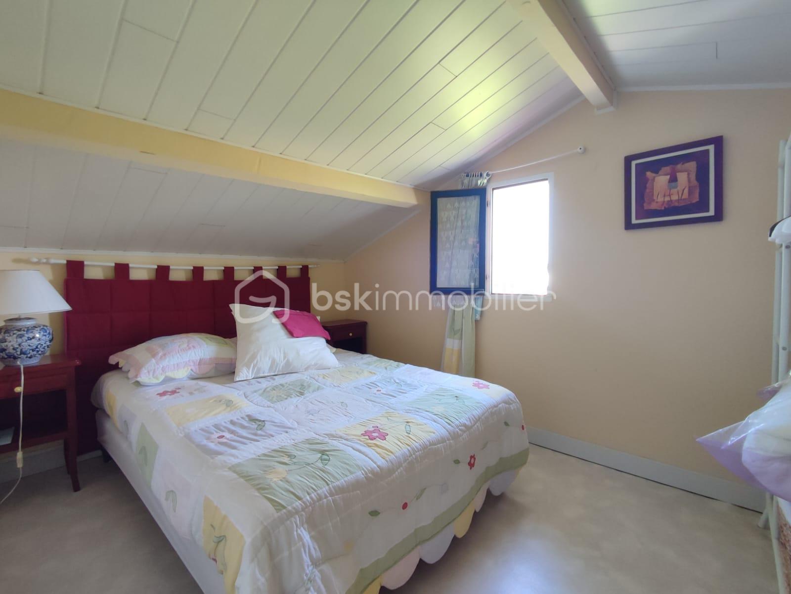 Maison traditionnelle de 104 m² - IMG-20250620-WA0045.jpg