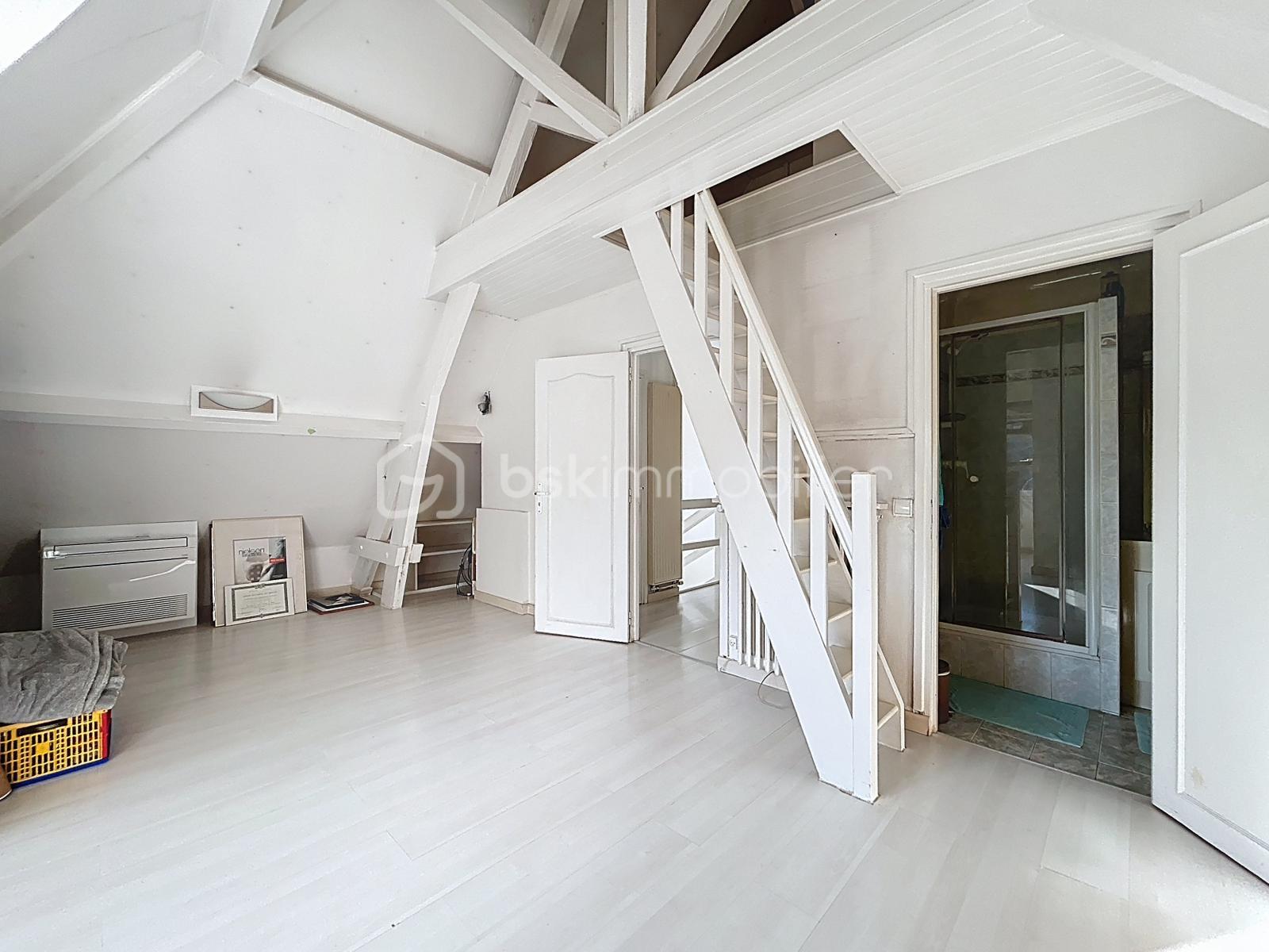 Maison traditionnelle de 195 m² - 86871efa-04da-4a1f-b3c7-9cae9efab1e0.JPG