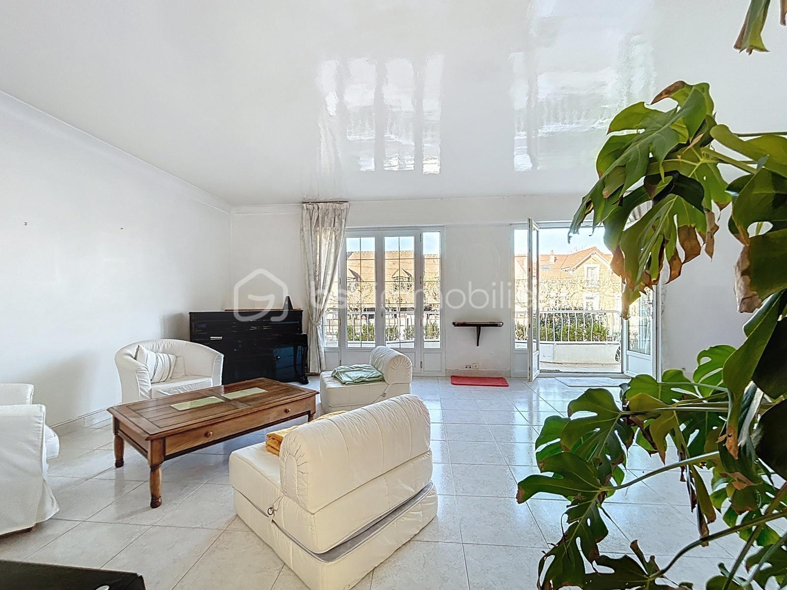 Maison traditionnelle de 195 m² - 8fc8a22c-55ea-4baa-9d3c-e7d3f9fab09b.JPG