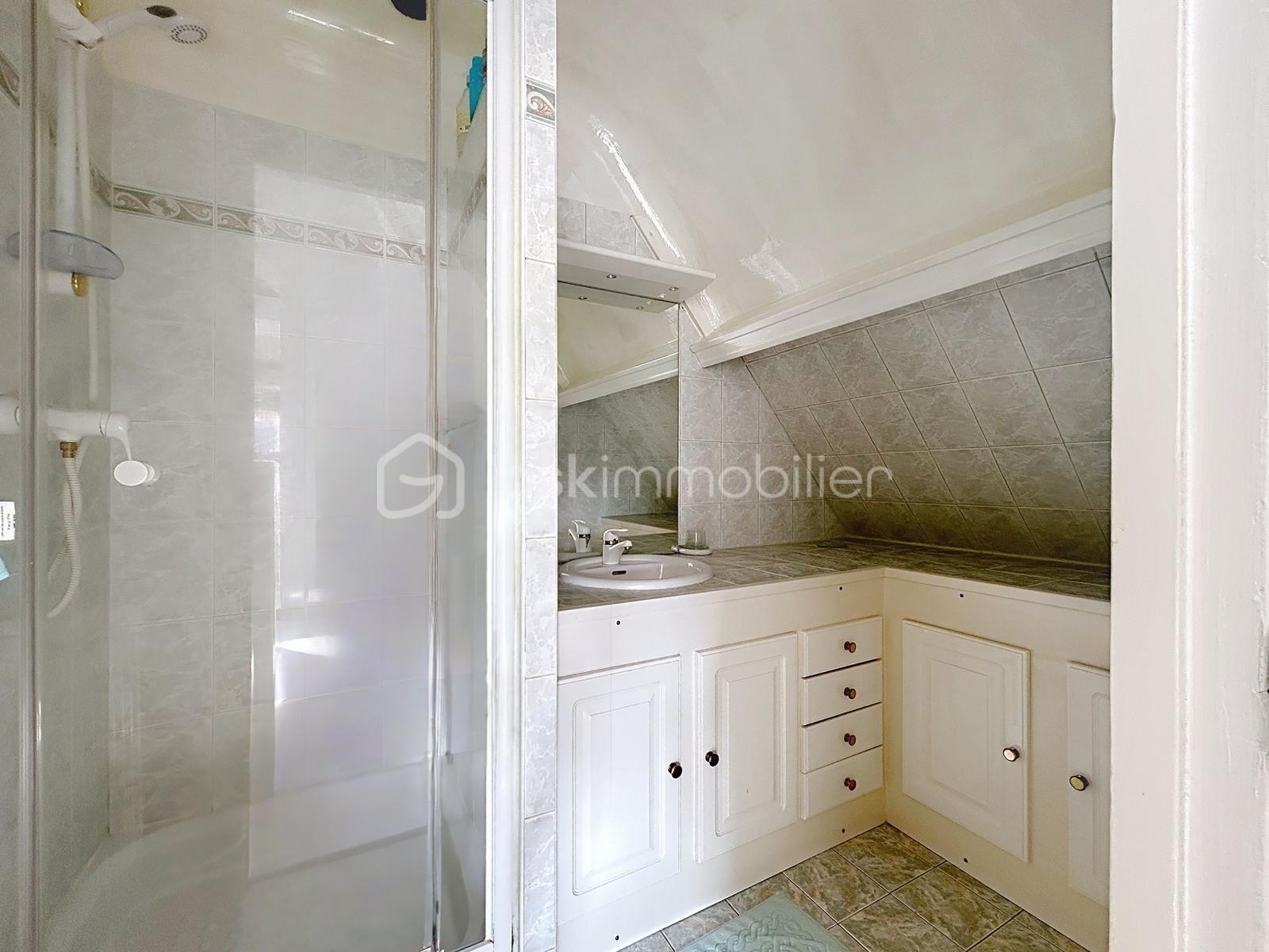 Maison traditionnelle de 195 m² - 29dd5e88-0894-4b65-b6b3-614375c84eee.JPG