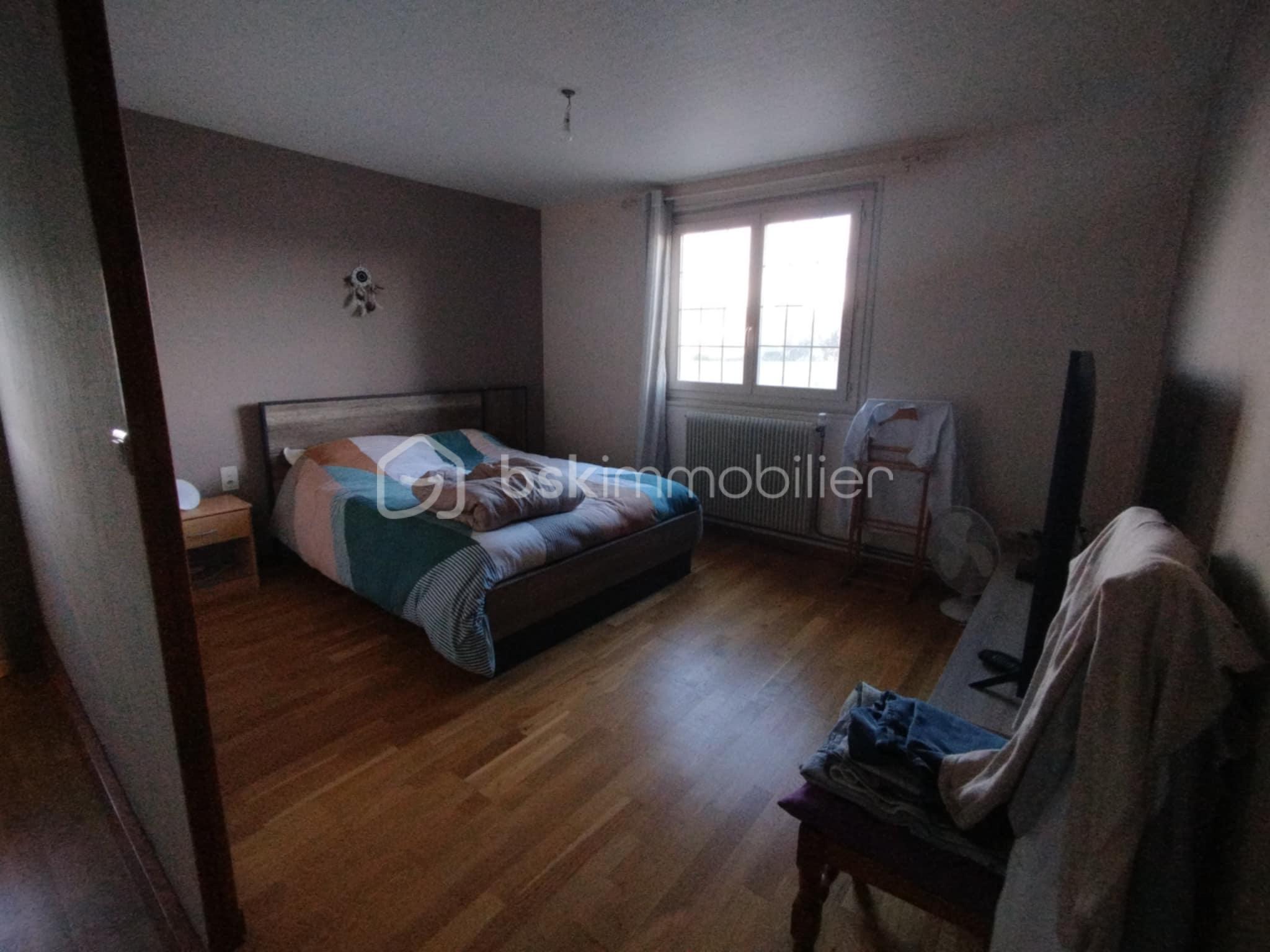 Maison traditionnelle de 127 m² - chambre RDC.jpeg