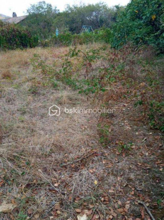 Terrain de 320 m² - terrain-branded.jpg