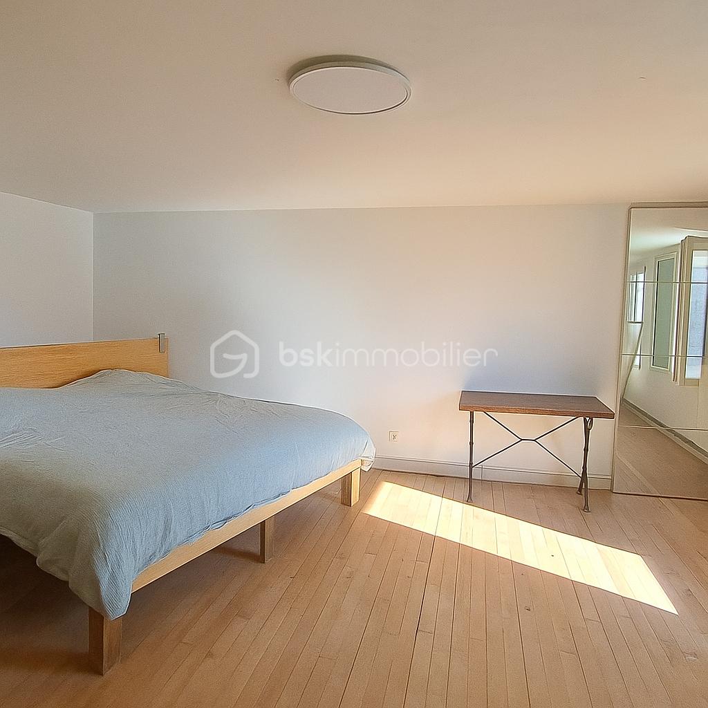 Maison de 315 m² - photo chambre.png