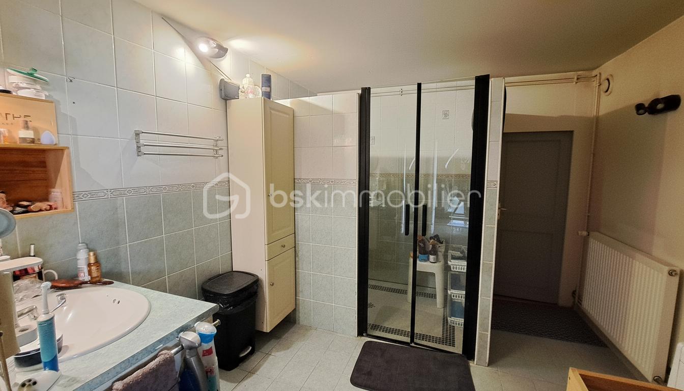 Maison de 340 m² - generated_2025-09-18T13_12_20.565.jpg