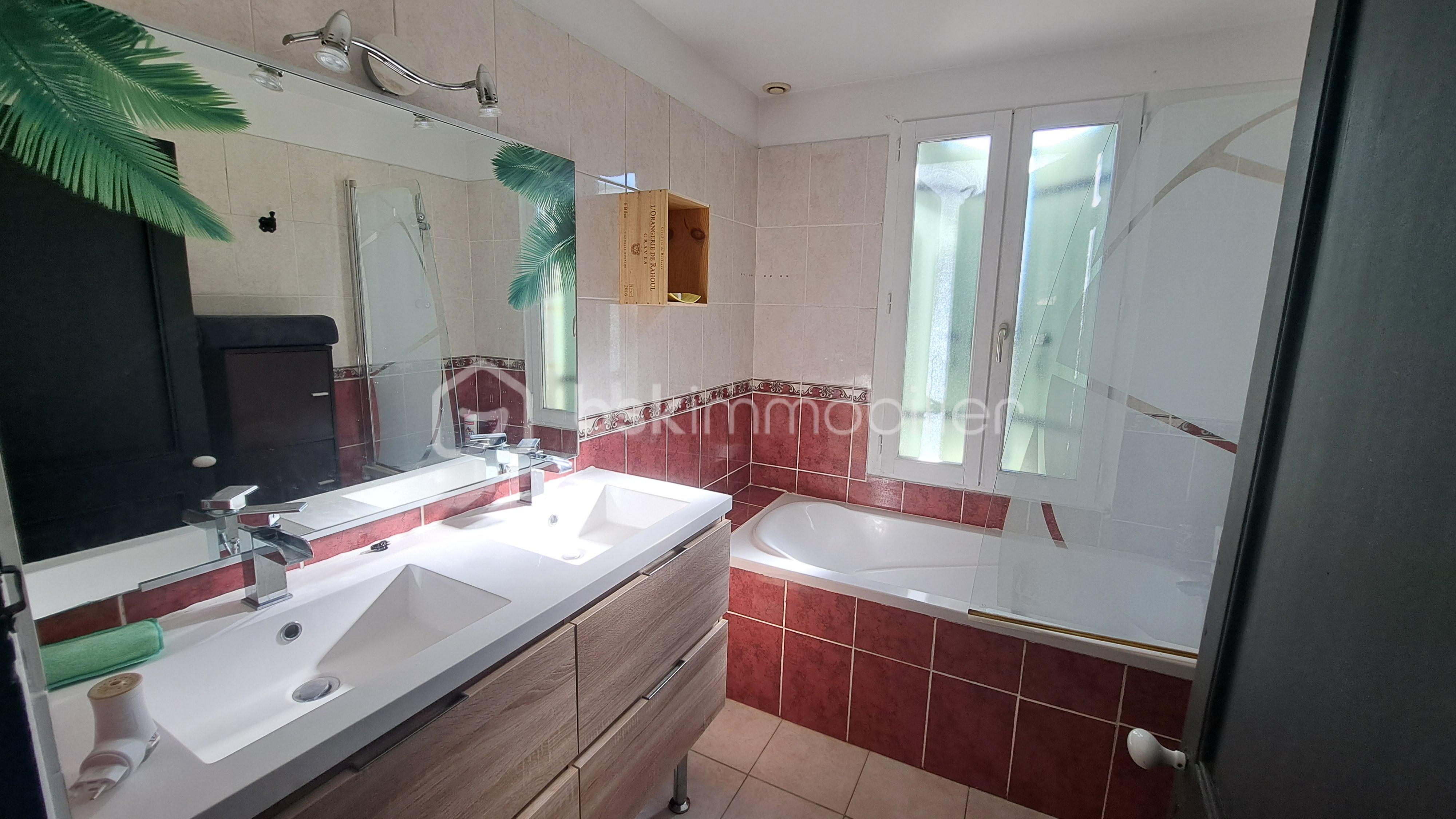 Maison de 315 m² - 20250918_105508.jpg