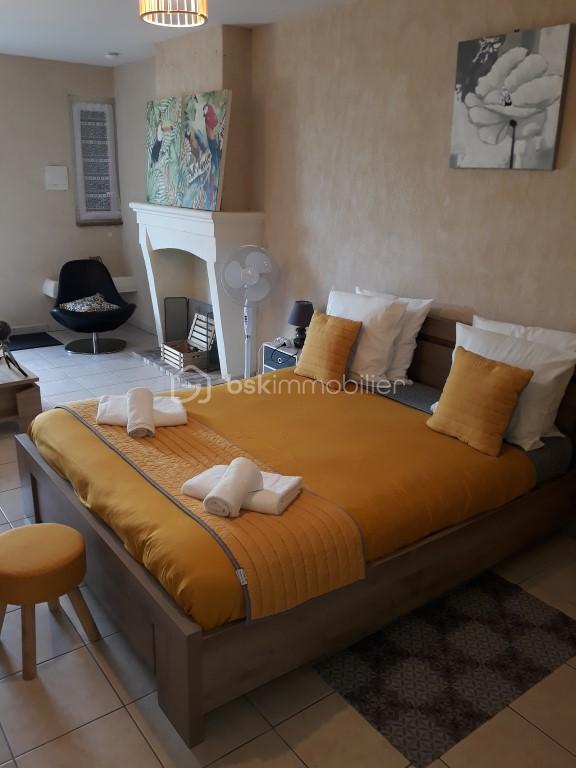 Maison de 315 m² - chambre 2.jpg