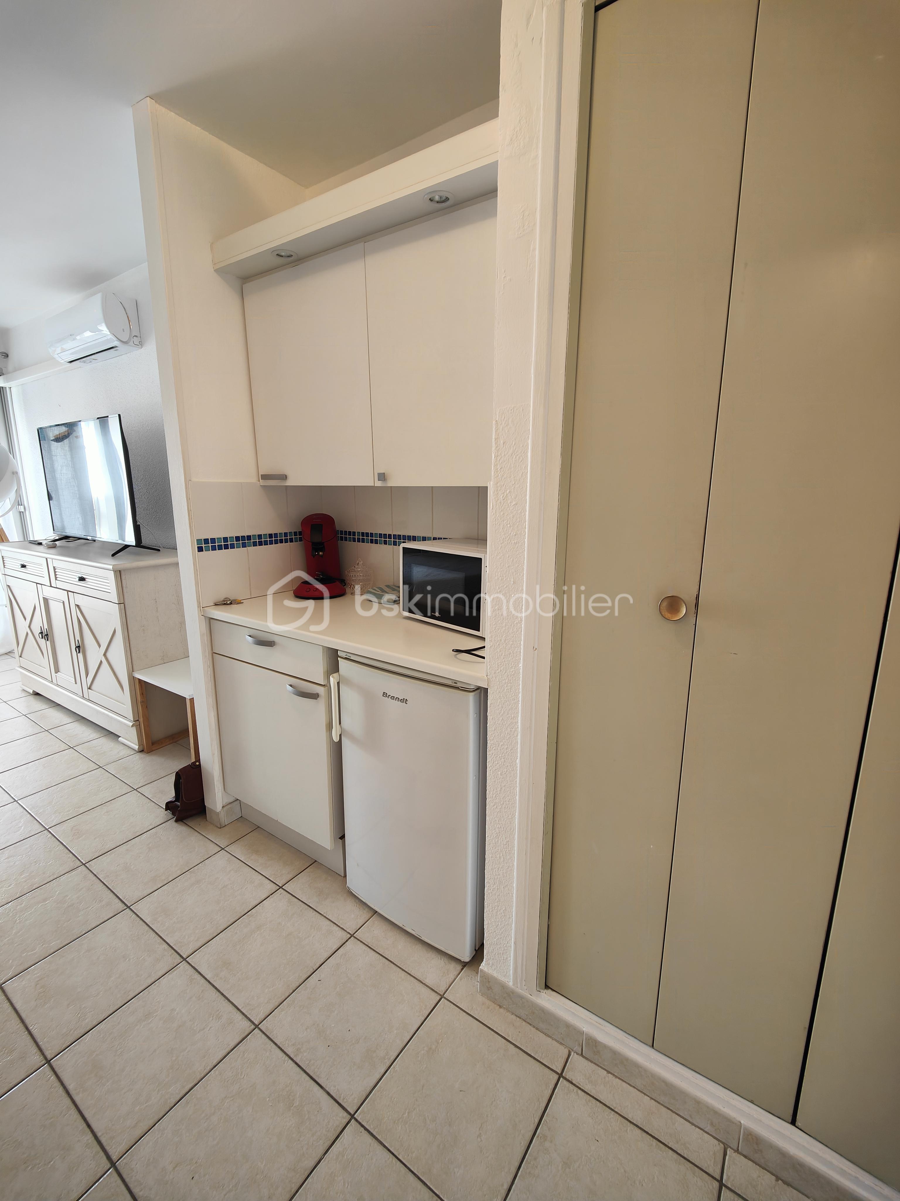 Appartement de 23,84 m² - IMG20241120120253.jpg