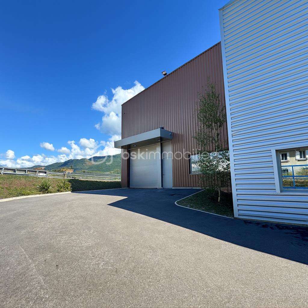 Local commercial de 341 m² - 2A21146E-F0F3-4845-BDB5-A25A91226C4C.png