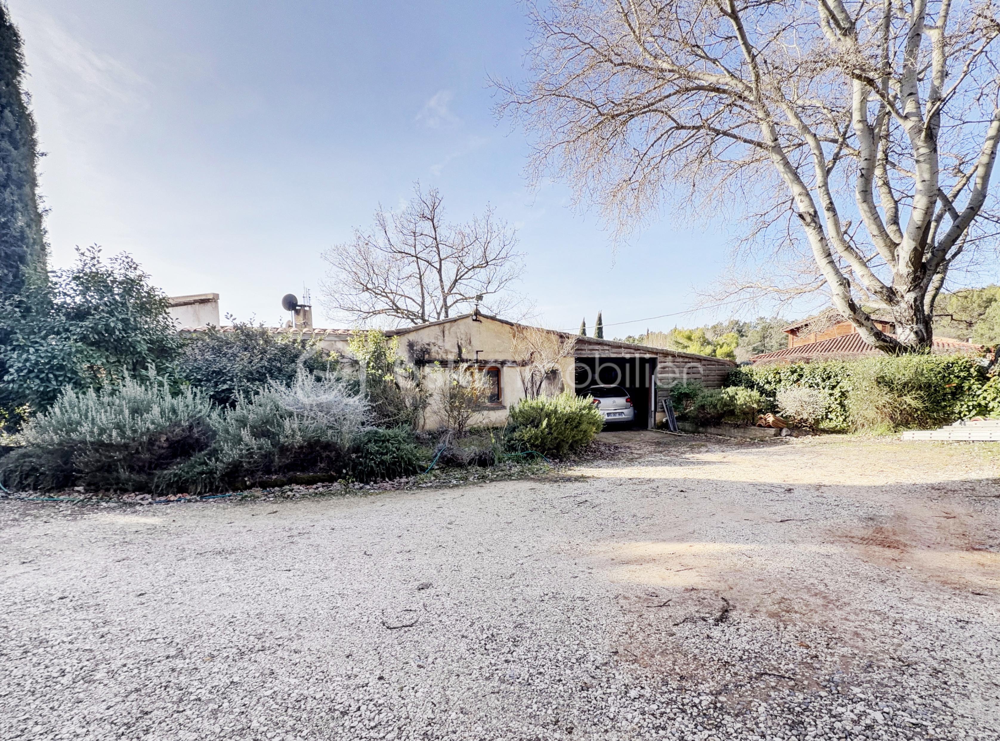 Maison provencale de 157 m² - GARAGE.jpg