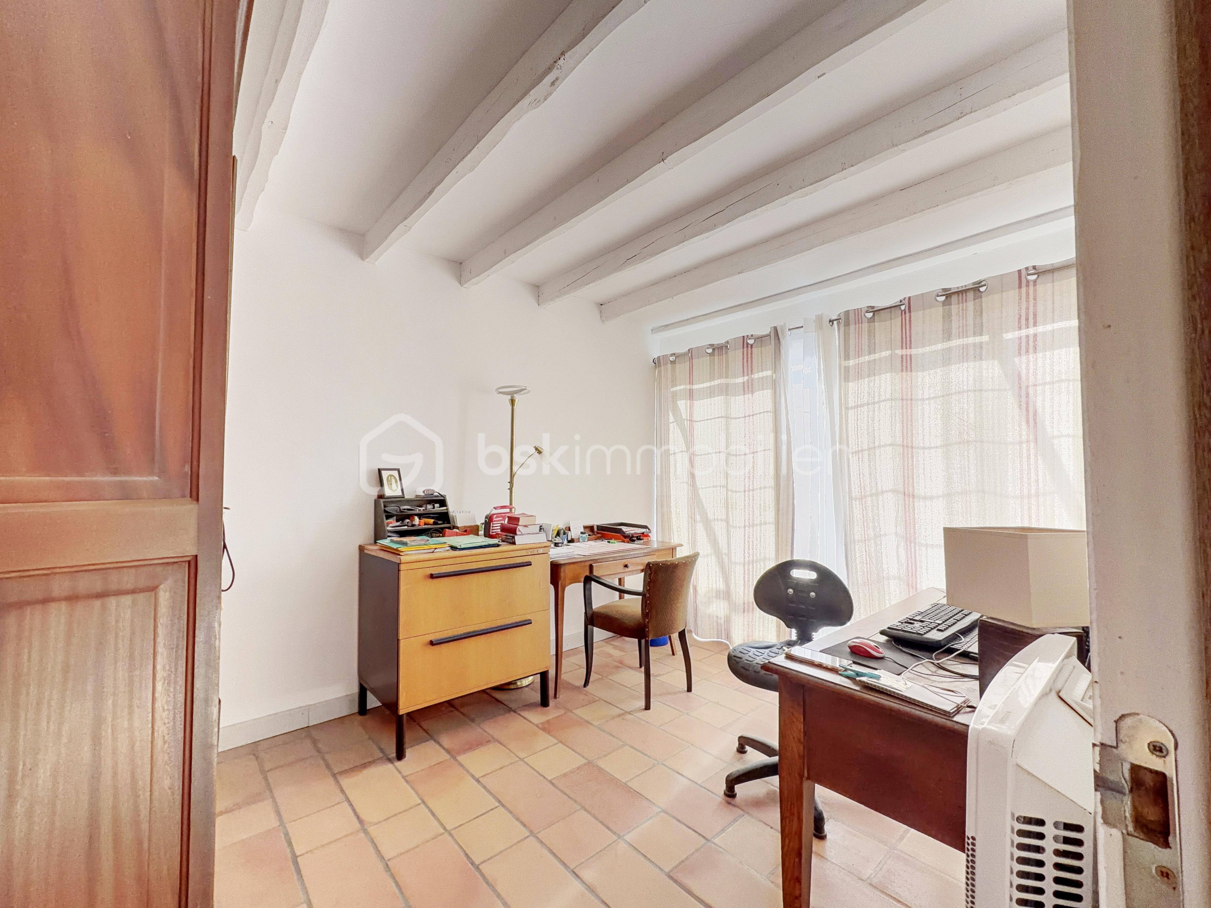 Maison provencale de 157 m² - BUREAU.jpg