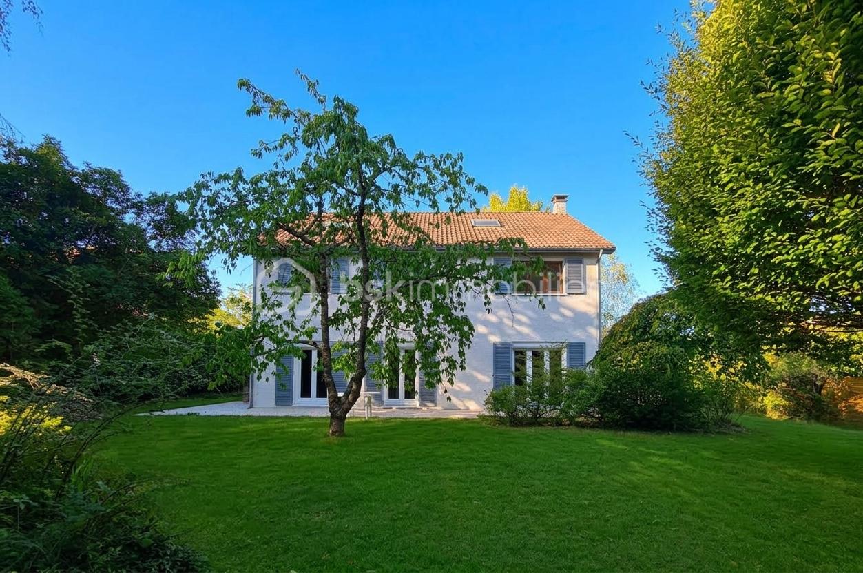 maison-aigremont-184m2-facade-arriere-jardin.jpeg