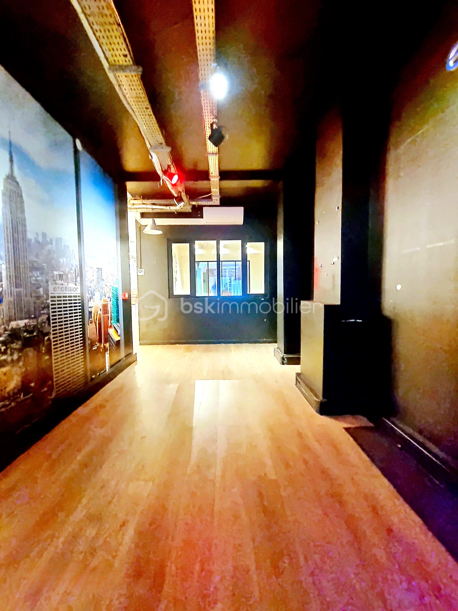 Bureau de 243 m² - levallois_00006_5a62312.jpeg