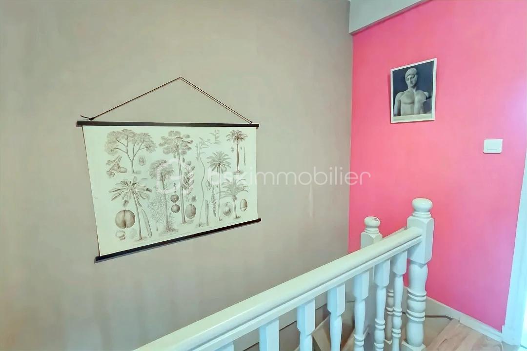 Maison de 225 m² - hoqi-cc8d16dd4fab40d19c5a1e859659eb73.jpg